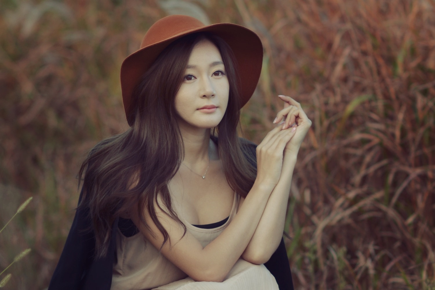 Nikon D5100 + Nikon AF-S Nikkor 85mm F1.4G sample photo. Beauty photography