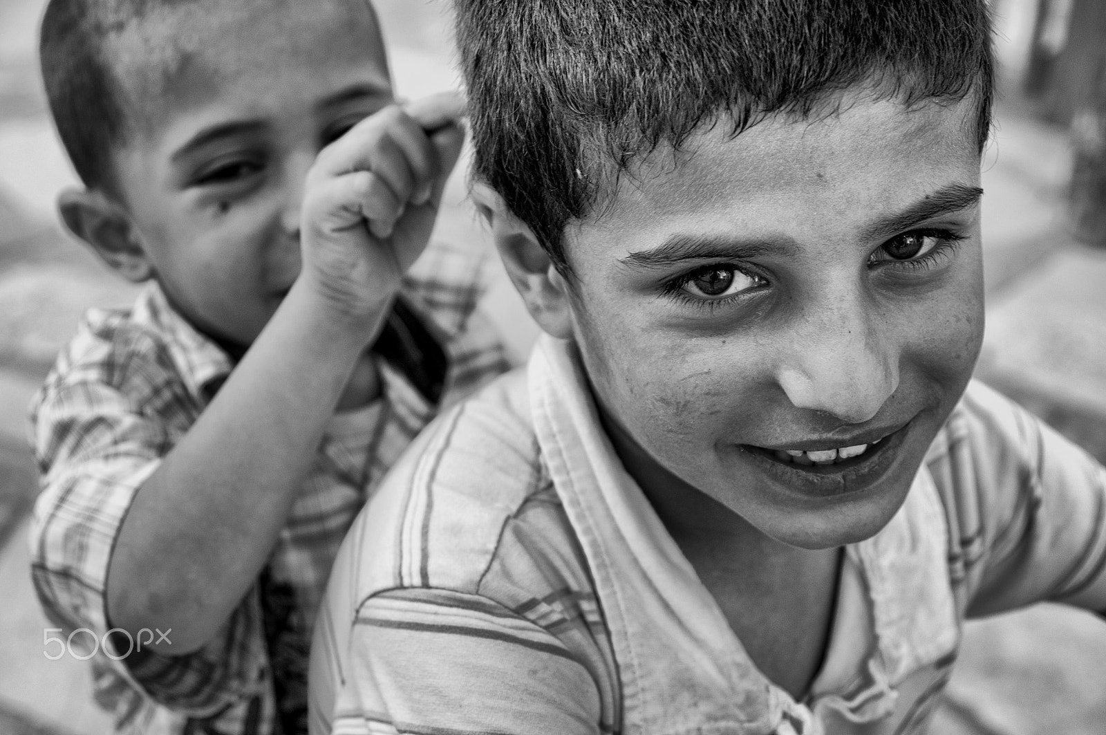 Sony Alpha DSLR-A580 + Tamron SP 24-70mm F2.8 Di VC USD sample photo. Şakacı küçük kardeşim photography