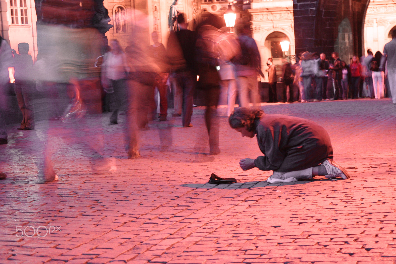 Canon EF 28-105mm f/3.5-4.5 USM sample photo. Woman praying photography