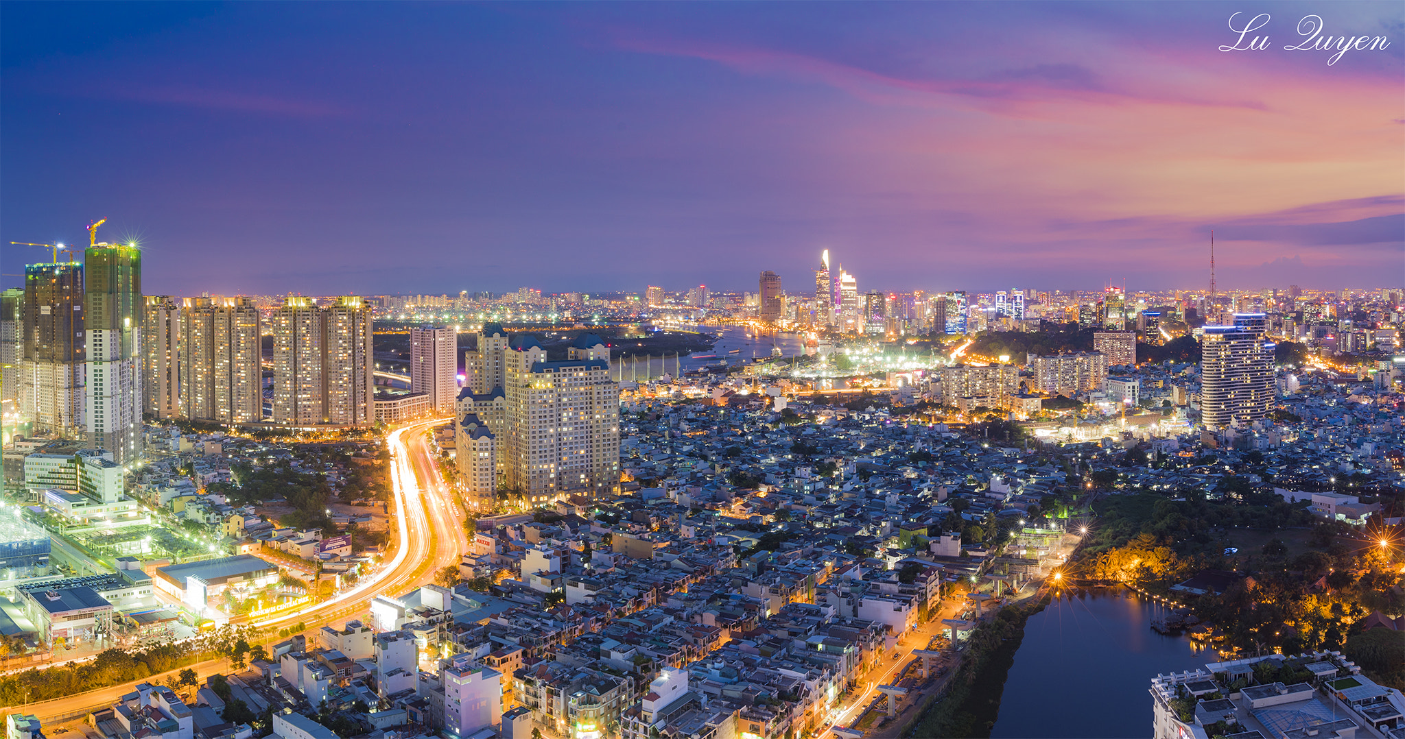 AF Zoom-Nikkor 28-70mm f/3.5-4.5 sample photo. Sunset in hochiminh city photography