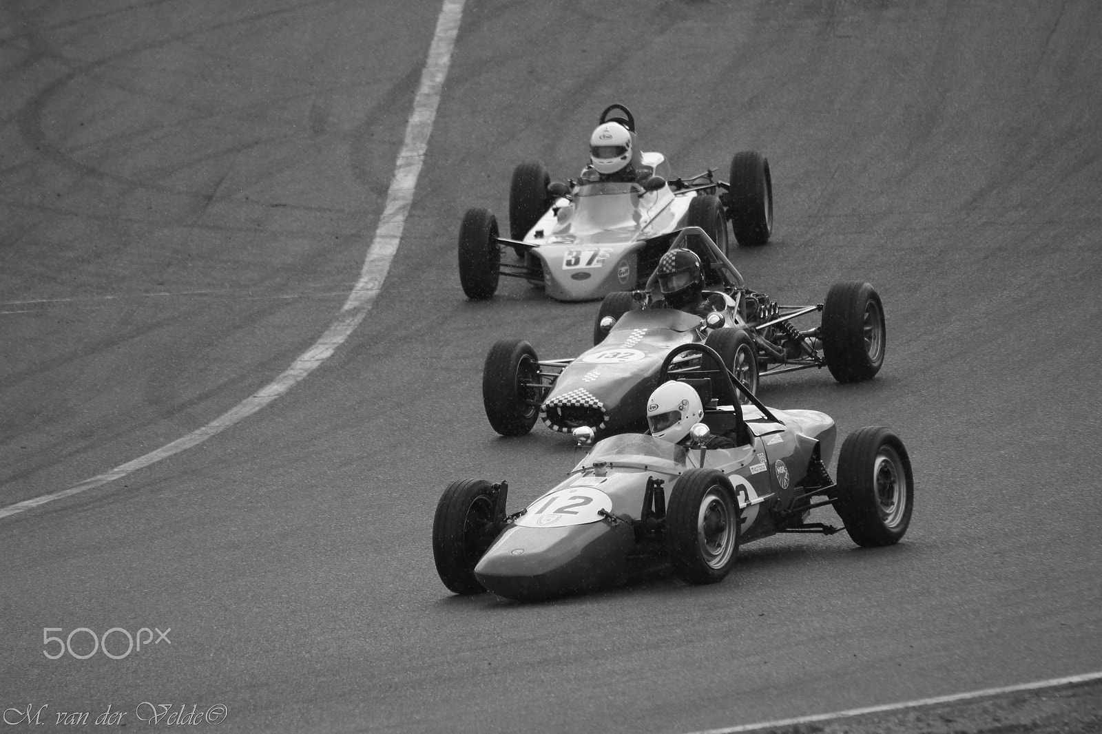Canon EF 35-350mm F3.5-5.6L USM sample photo. Golden oldies photography