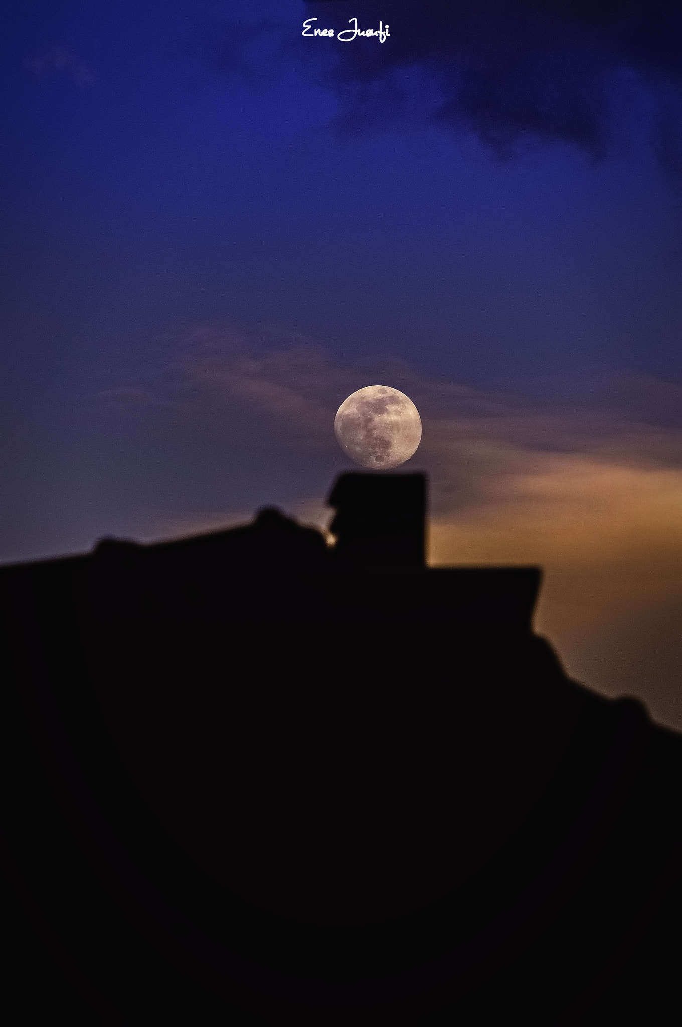 Sigma 70-200mm F2.8 EX DG OS HSM sample photo. Quiet night ! photography