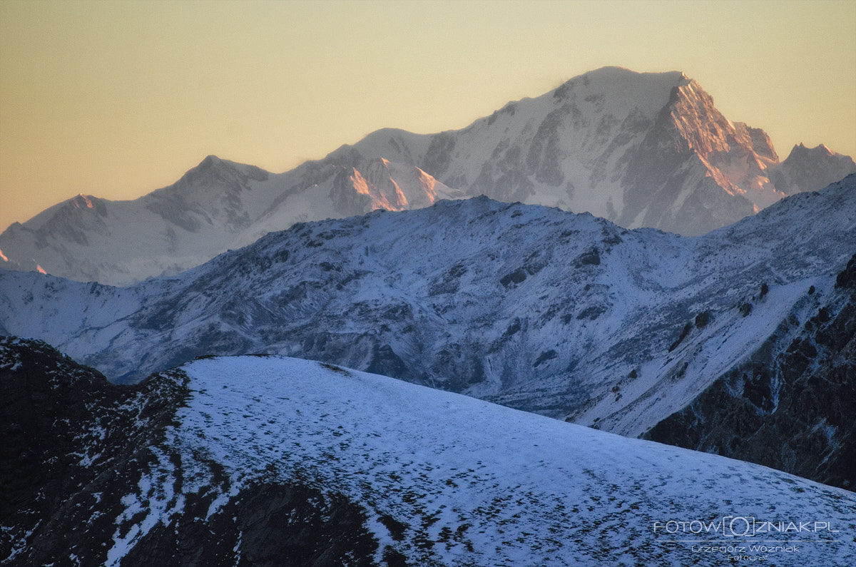 smc PENTAX-F 70-210mm F4-5.6 sample photo. First autumn snow in alps photography