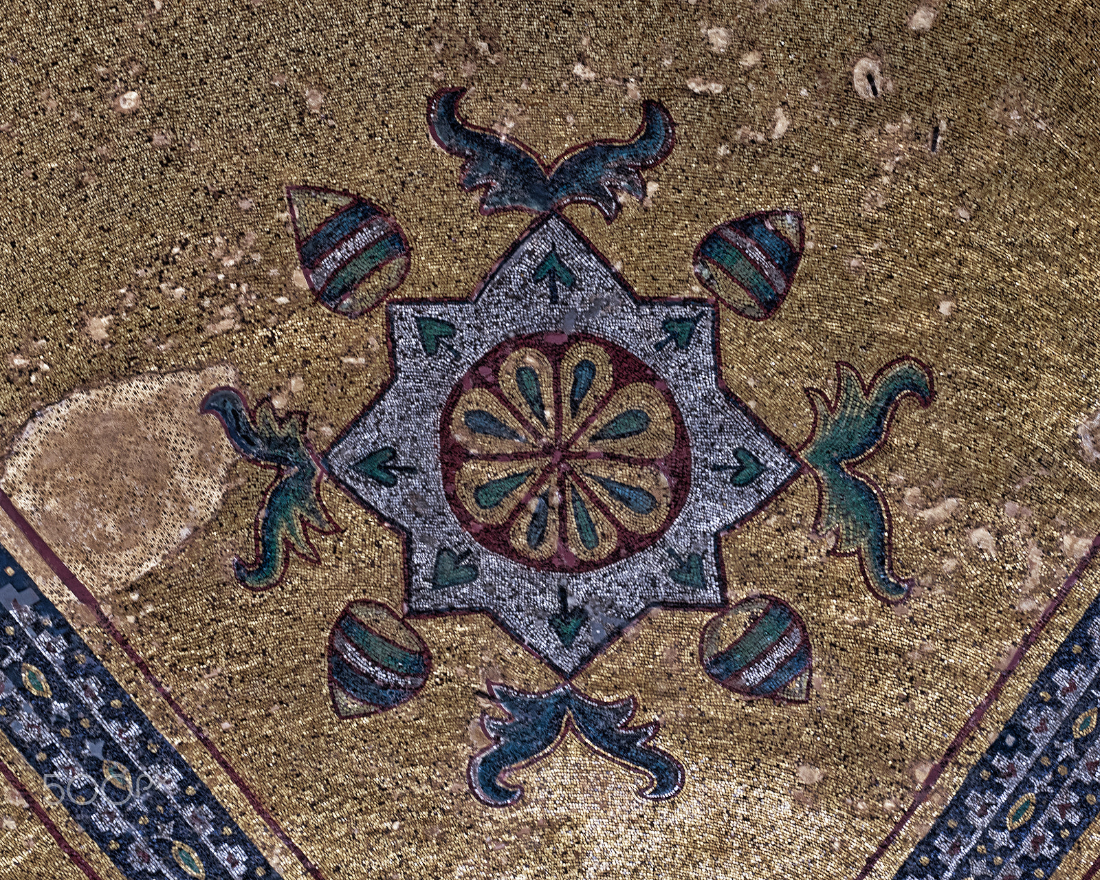 Pentax smc DA* 50-135mm F2.8 ED (IF) SDM sample photo. Hagia sophia ceiling mosaic photography