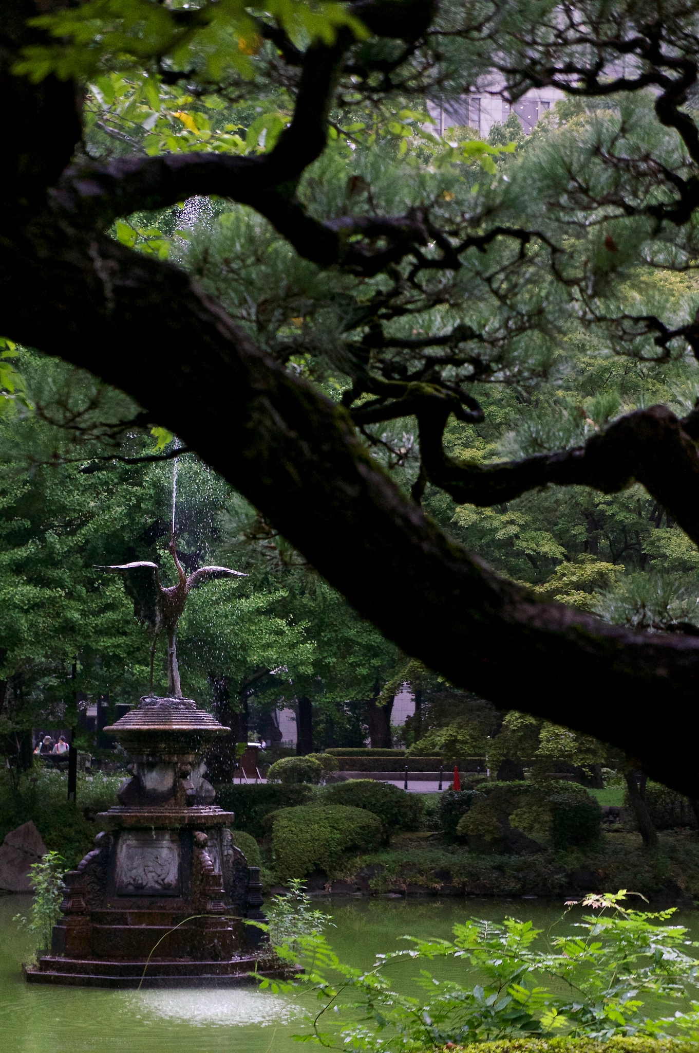 Sony E 18-55mm F3.5-5.6 OSS sample photo. Hibiya park photography