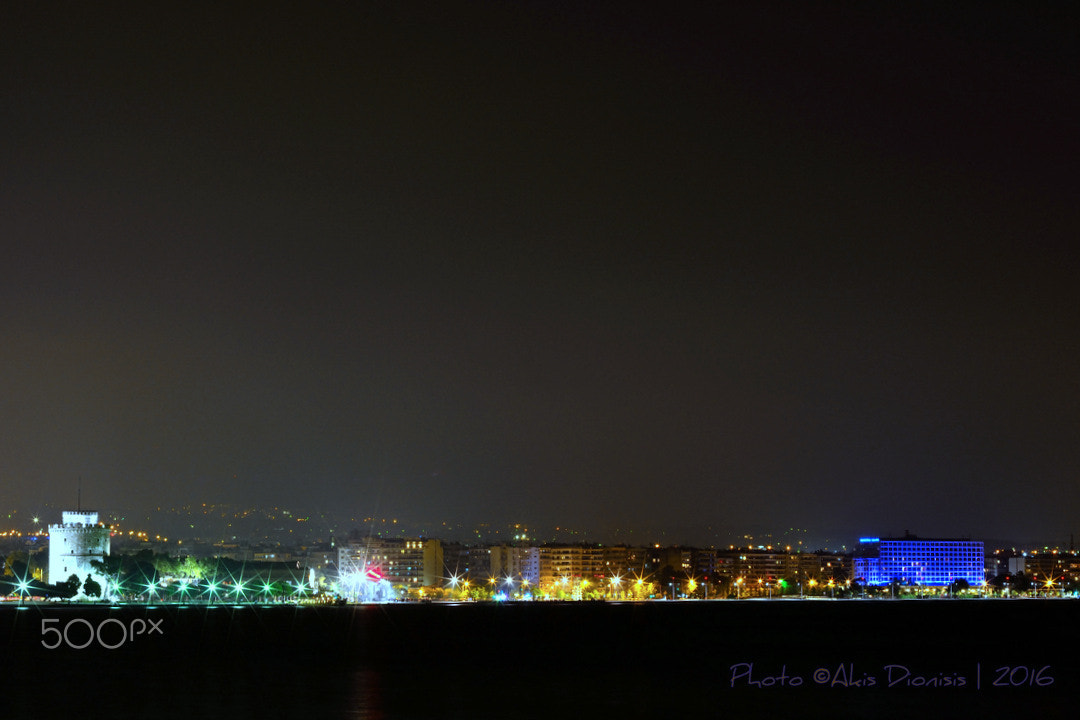 Nikon D5200 + Sigma 70-210mm F4-5.6 UC-II sample photo. Thessaloniki by night photography