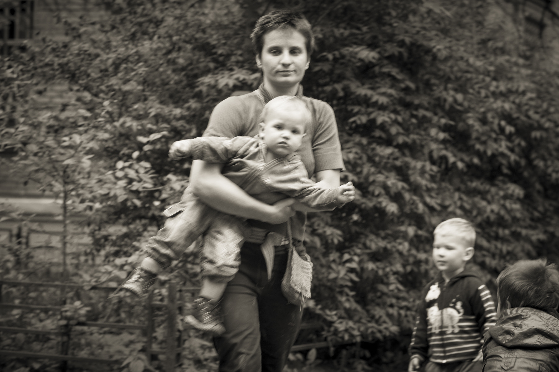 Pentax smc FA 77mm 1.8 Limited sample photo. Mom and sons photography