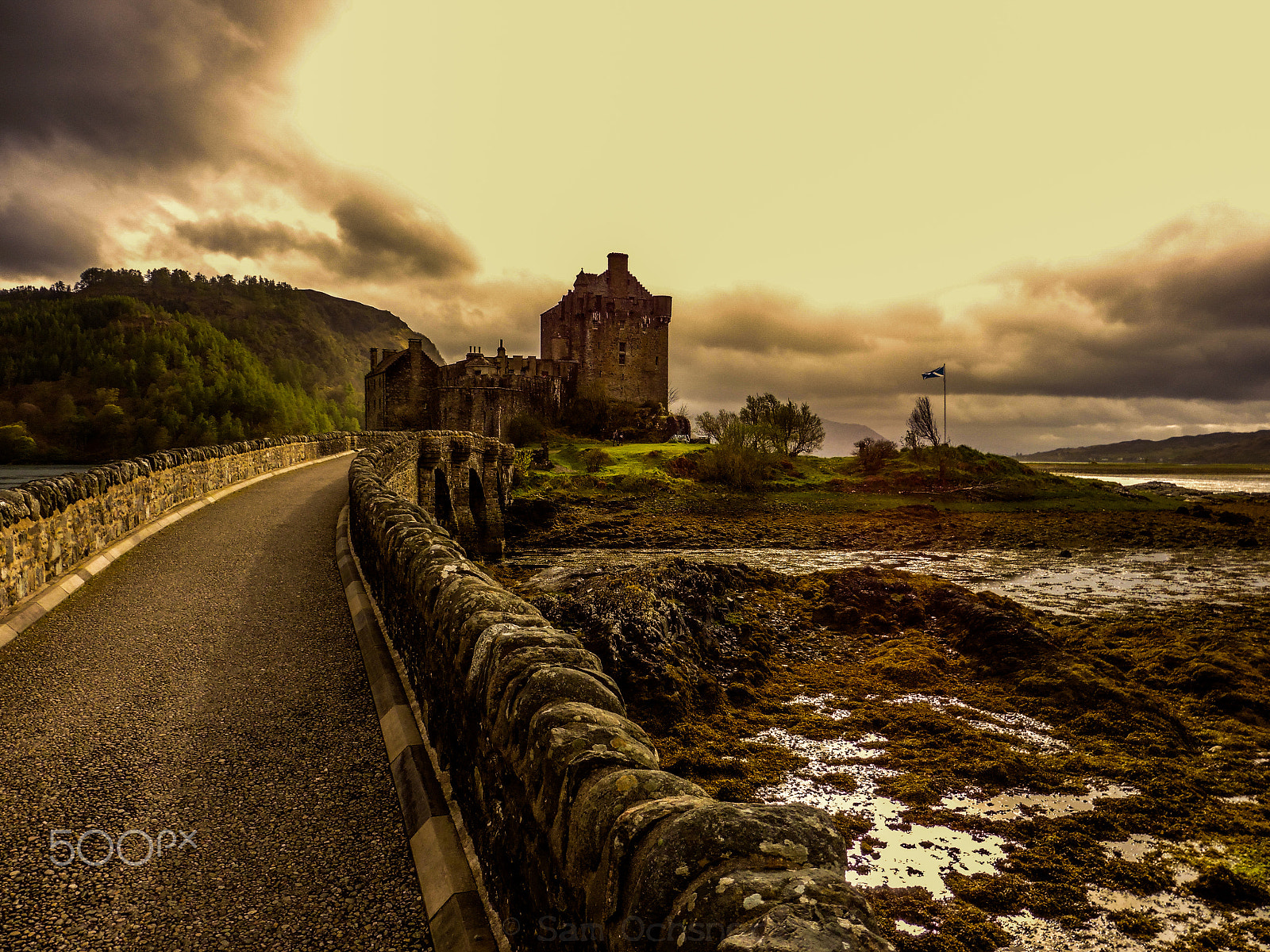 Panasonic DMC-TZ55 sample photo. Eilean donan castle scotland photography