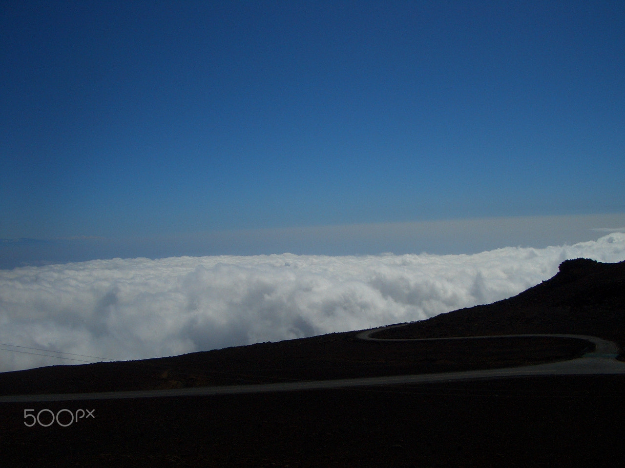 CASIO EX-Z50 sample photo. Road into thee sky photography