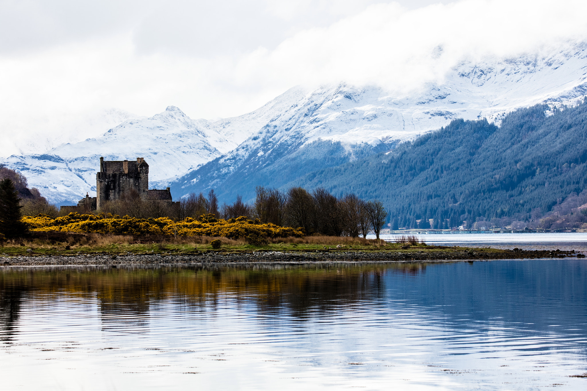 Canon EF 100-400mm F4.5-5.6L IS II USM sample photo. Eilean donan castle photography