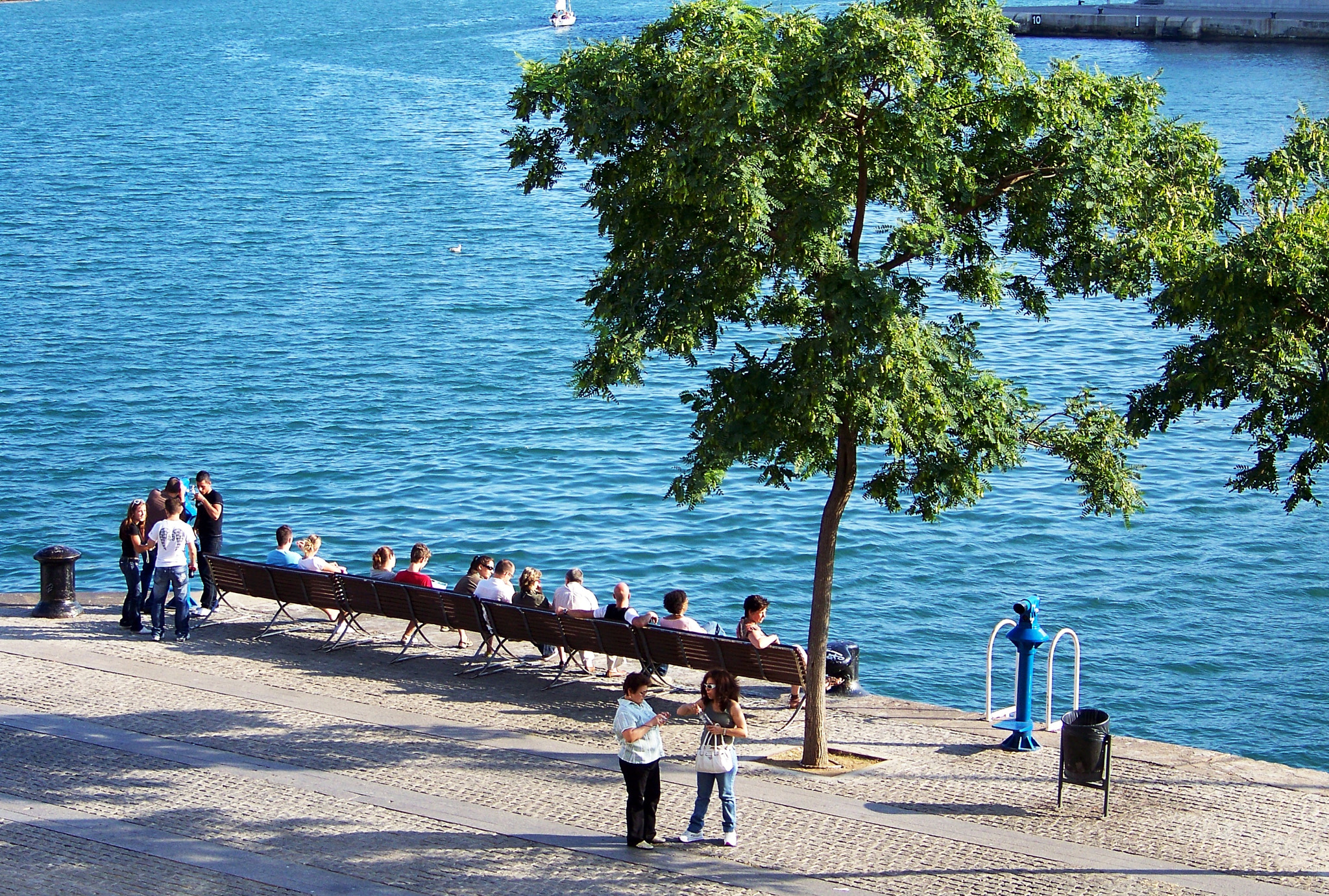 Kodak Z712 IS ZOOM DIGITAL CAMERA sample photo. Sitting on the dock of the bay photography