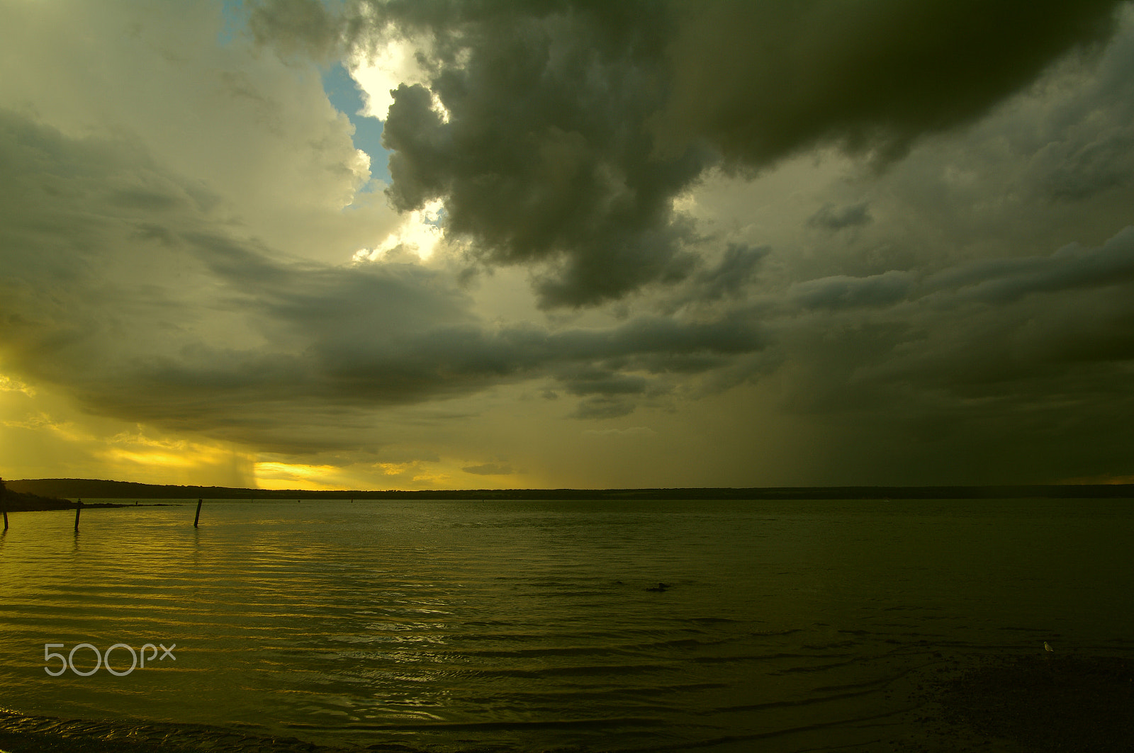 Pentax K-7 + Pentax smc DA 16-45mm F4 ED AL sample photo. Rain cloud photography