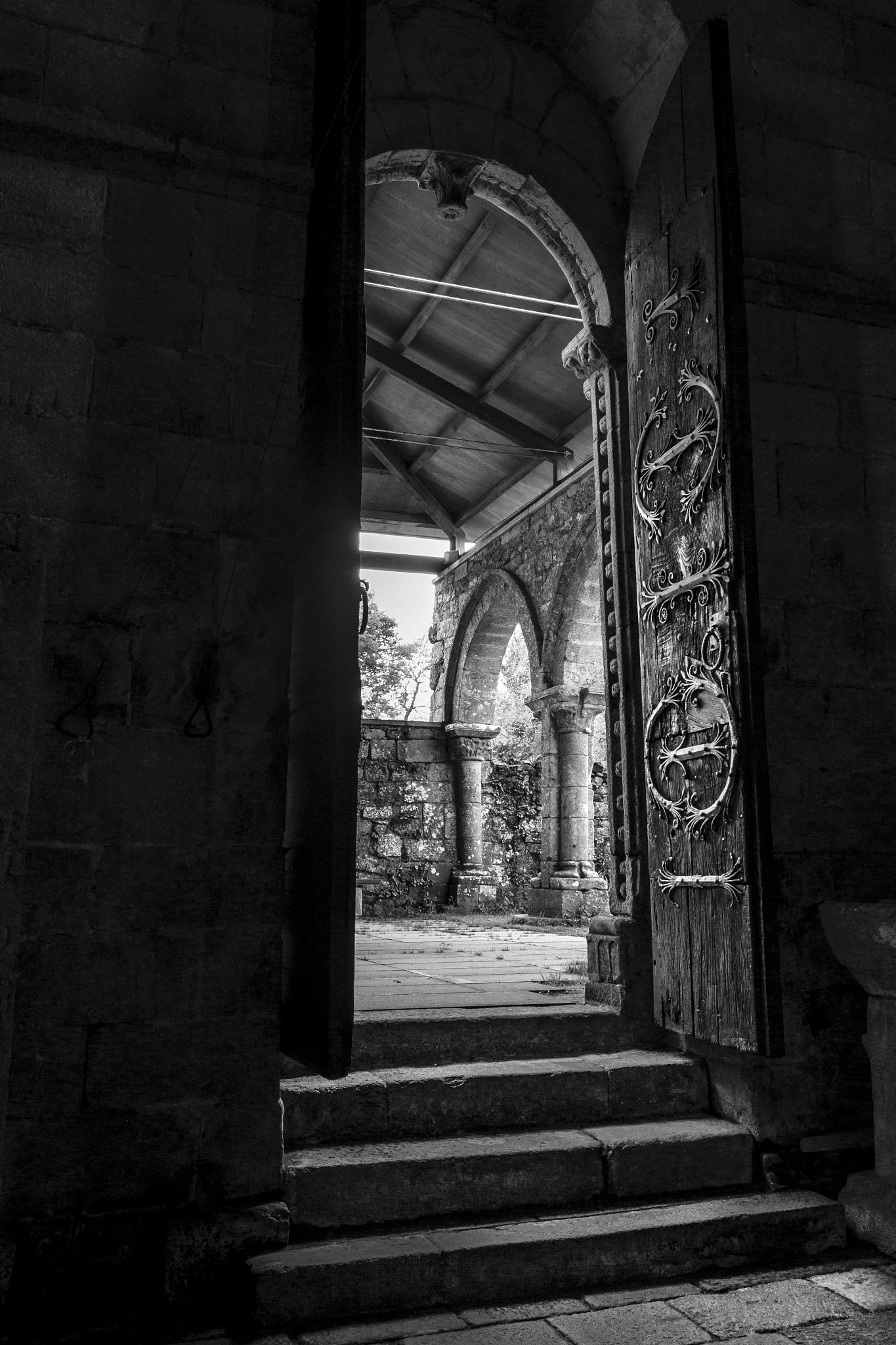 Tokina AT-X Pro 12-24mm F4 (IF) DX sample photo. Blacksmithing door photography