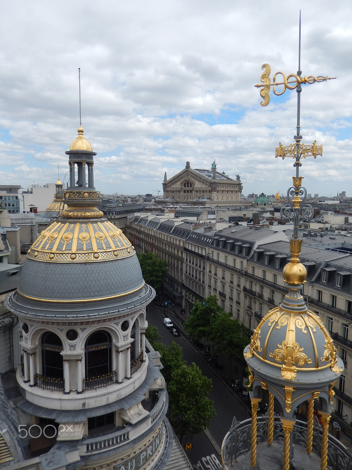 Nikon COOLPIX S9400 sample photo. A view to paris' roofs photography