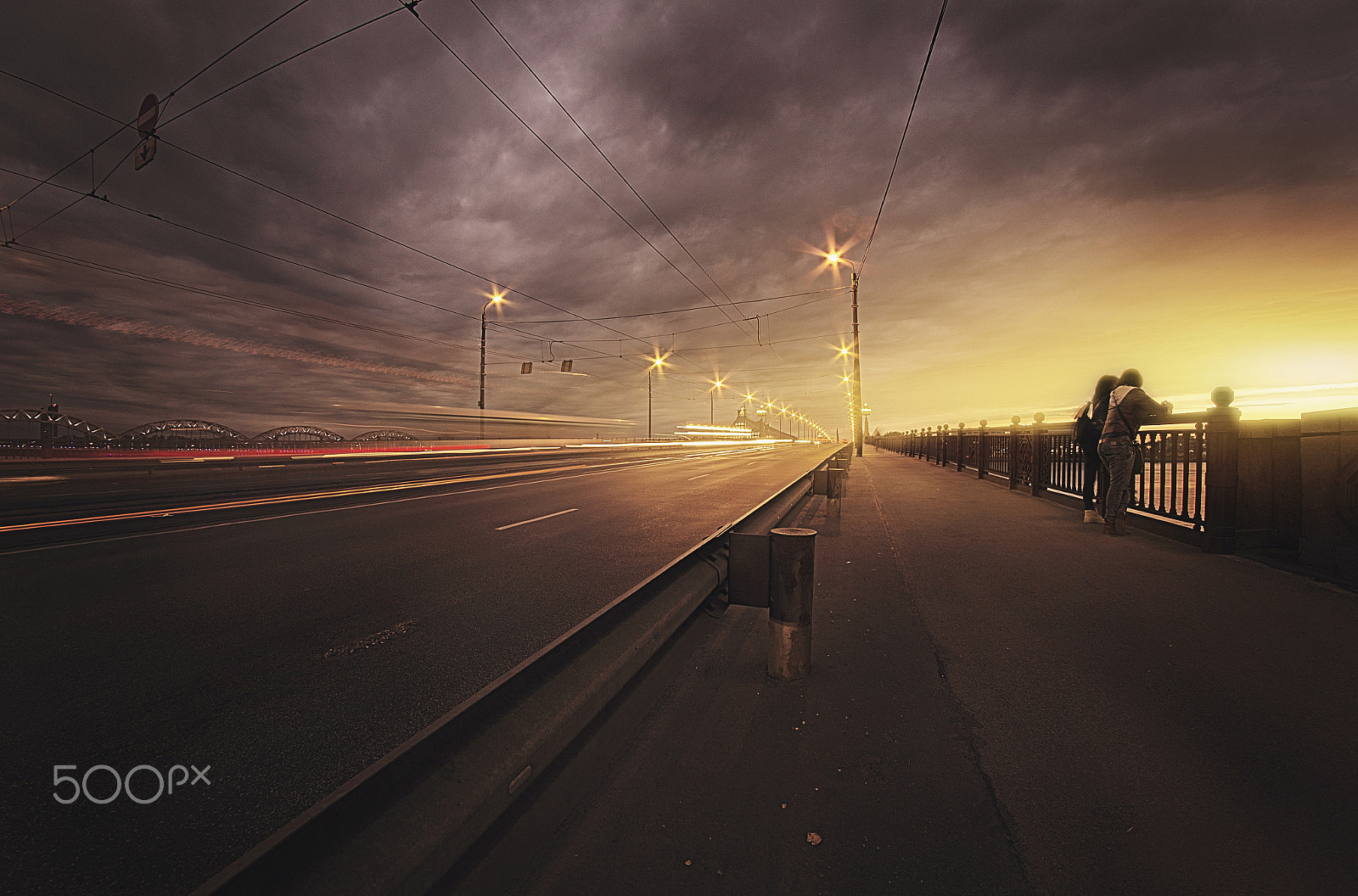 Nikon D5200 + Samyang 8mm F3.5 Aspherical IF MC Fisheye sample photo. Sunset at the bridge photography