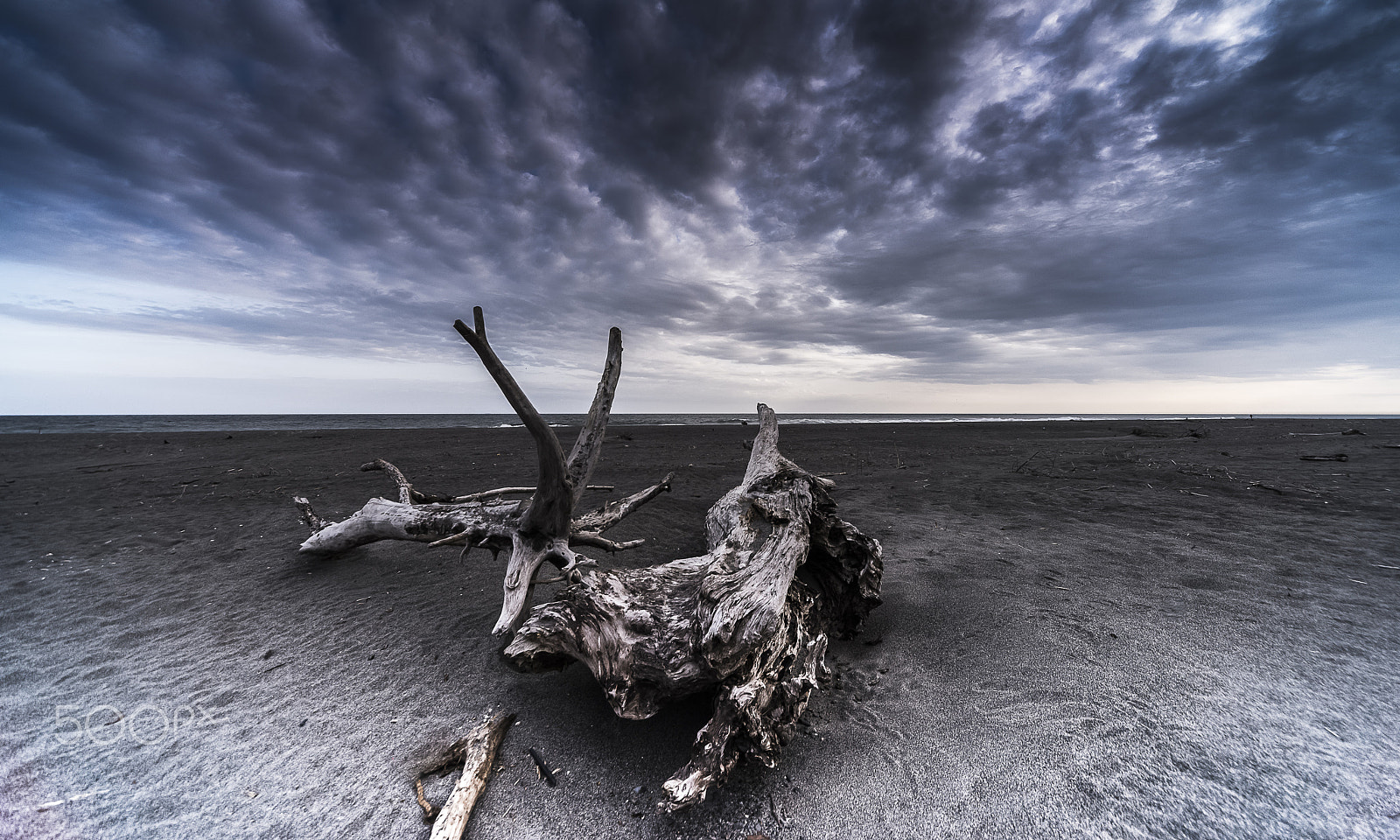 Sigma 12-24mm F4.5-5.6 EX DG Aspherical HSM sample photo. Horizon 2 photography