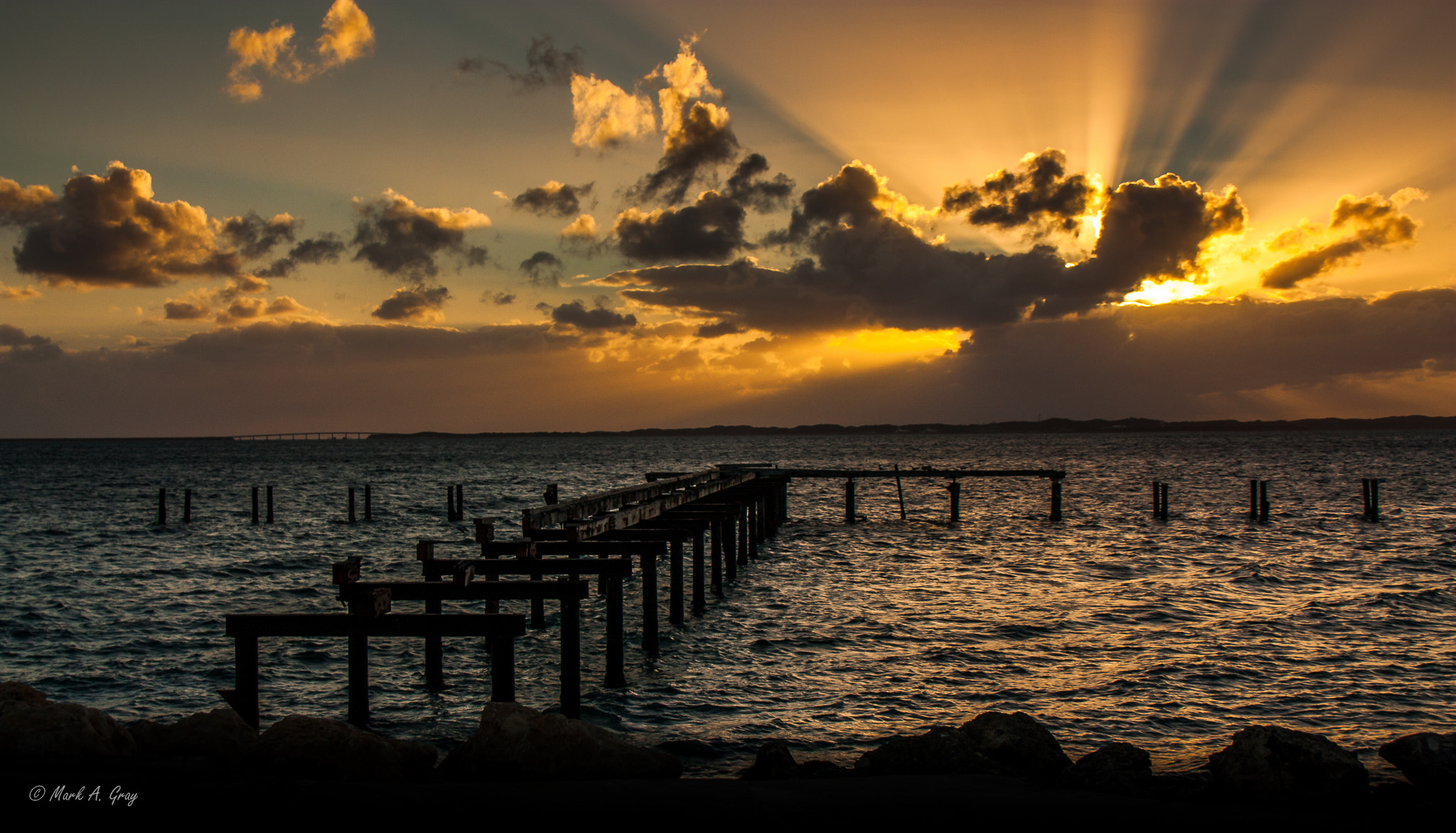 Canon EOS 450D (EOS Rebel XSi / EOS Kiss X2) sample photo. Kwinana jetty photography