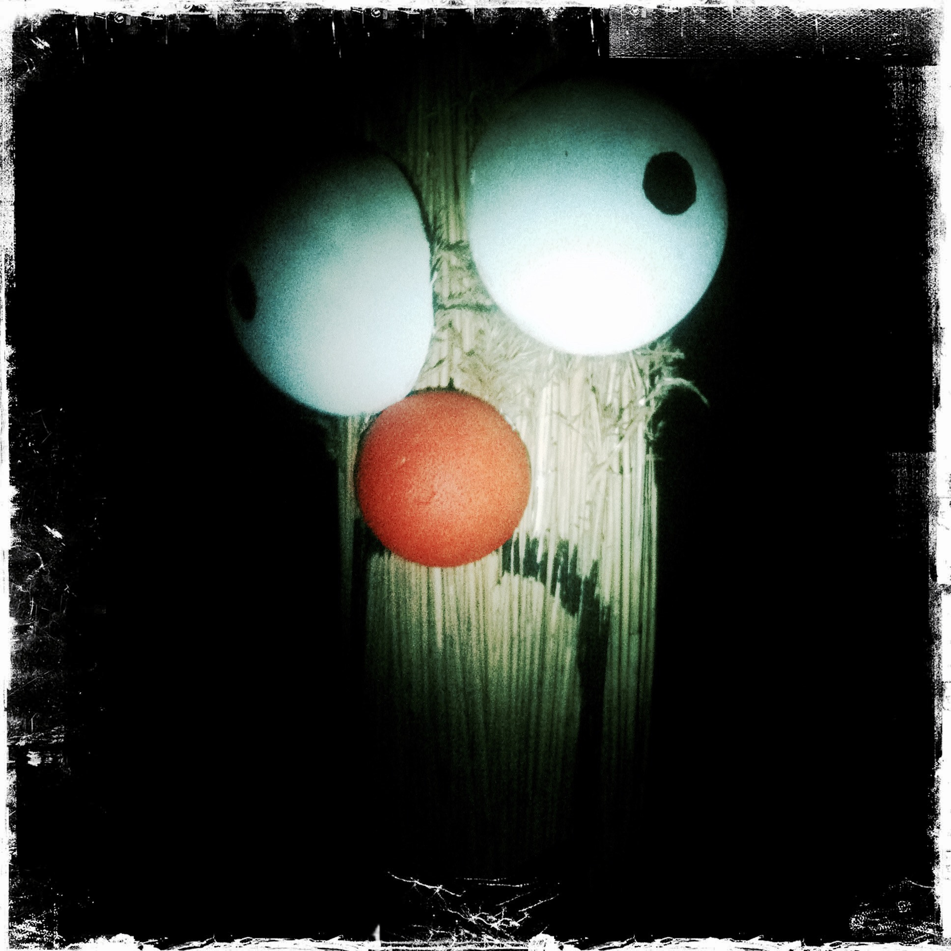 Hipstamatic 273 sample photo. Beeker photography