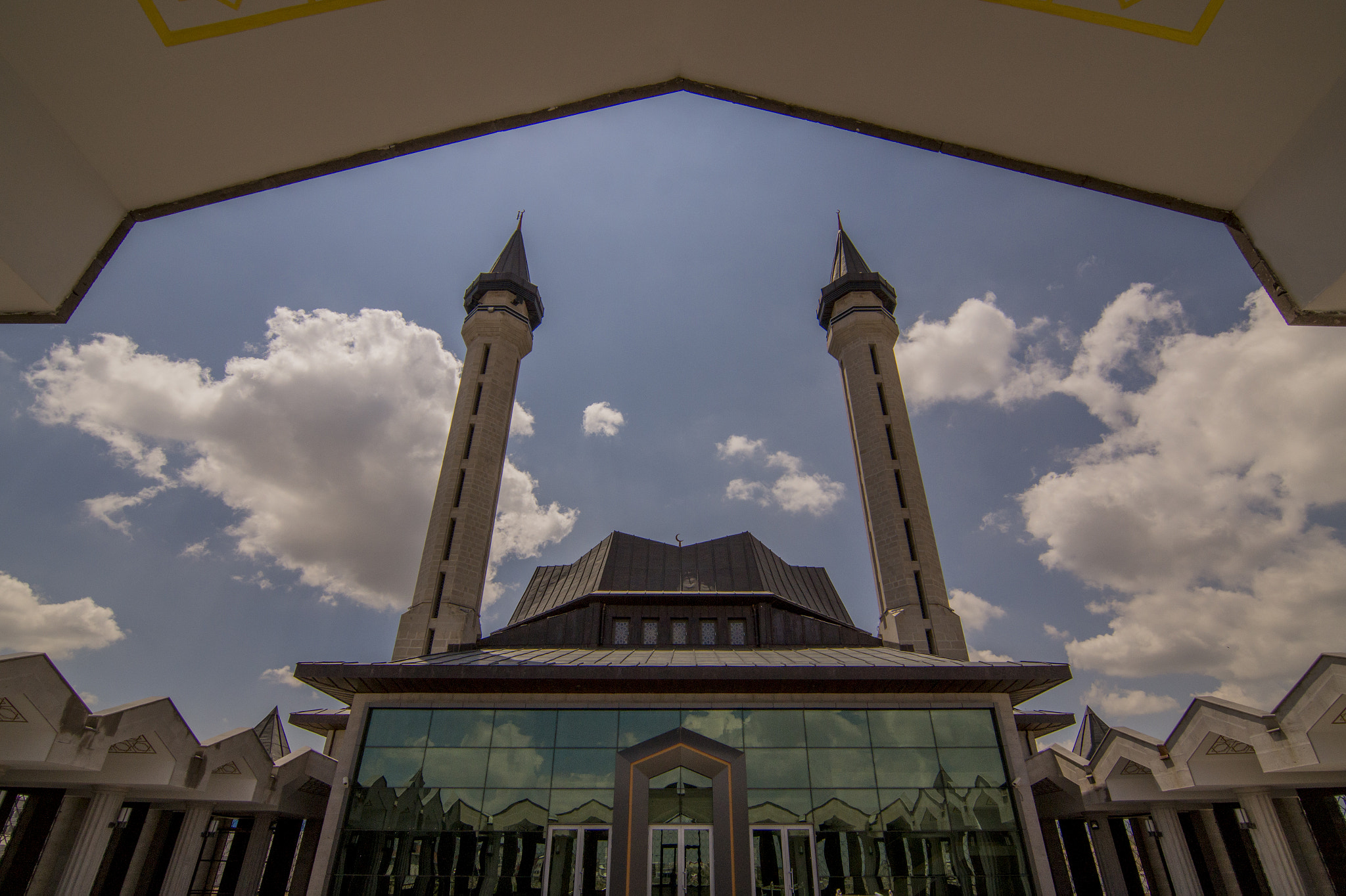 Sony SLT-A58 + 20mm F2.8 sample photo. Sanat + mimari + İman : boydak camii photography