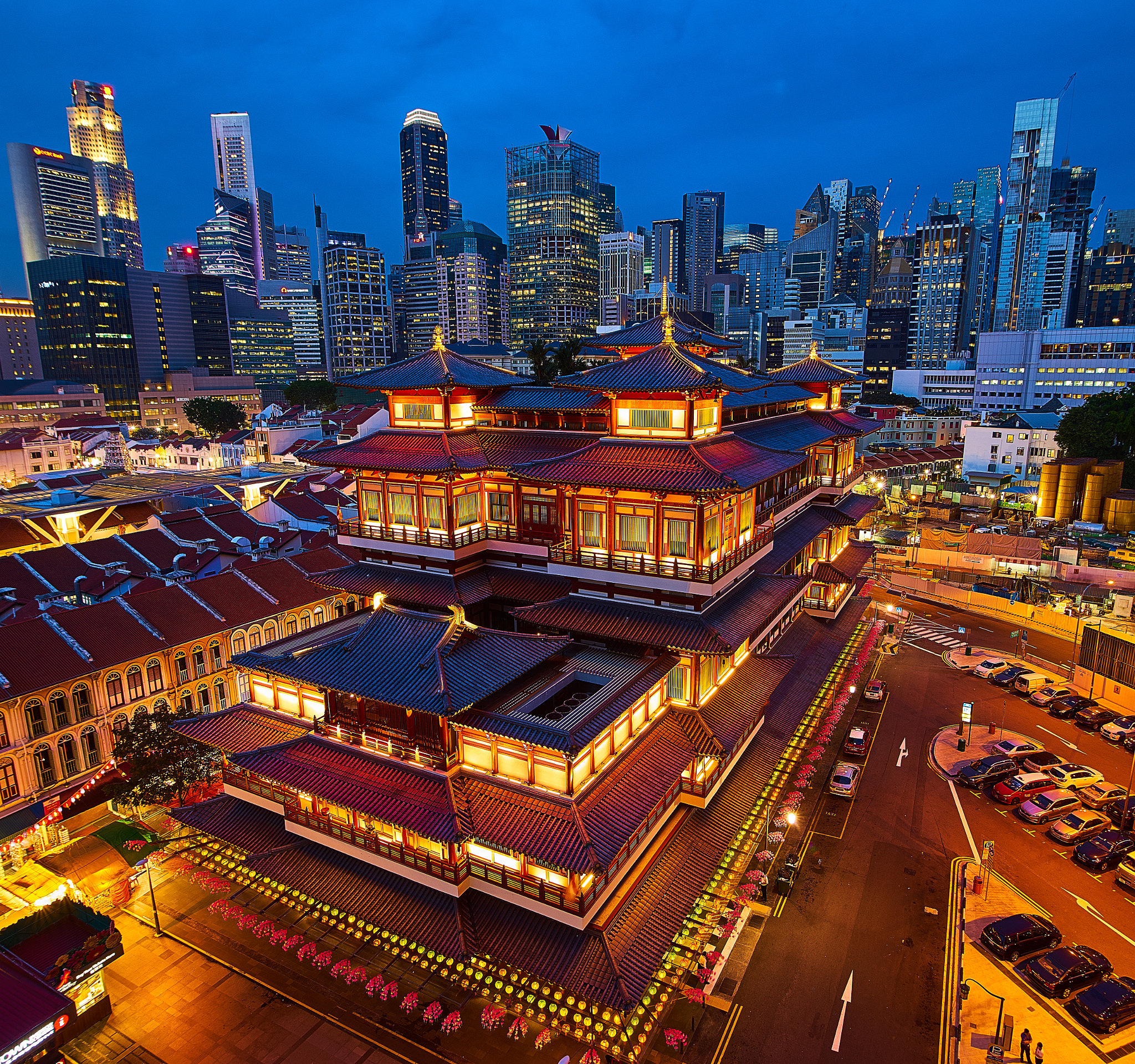 Sony a7R + 16-28mm F2.8 sample photo. Buddha tooth relic temple photography