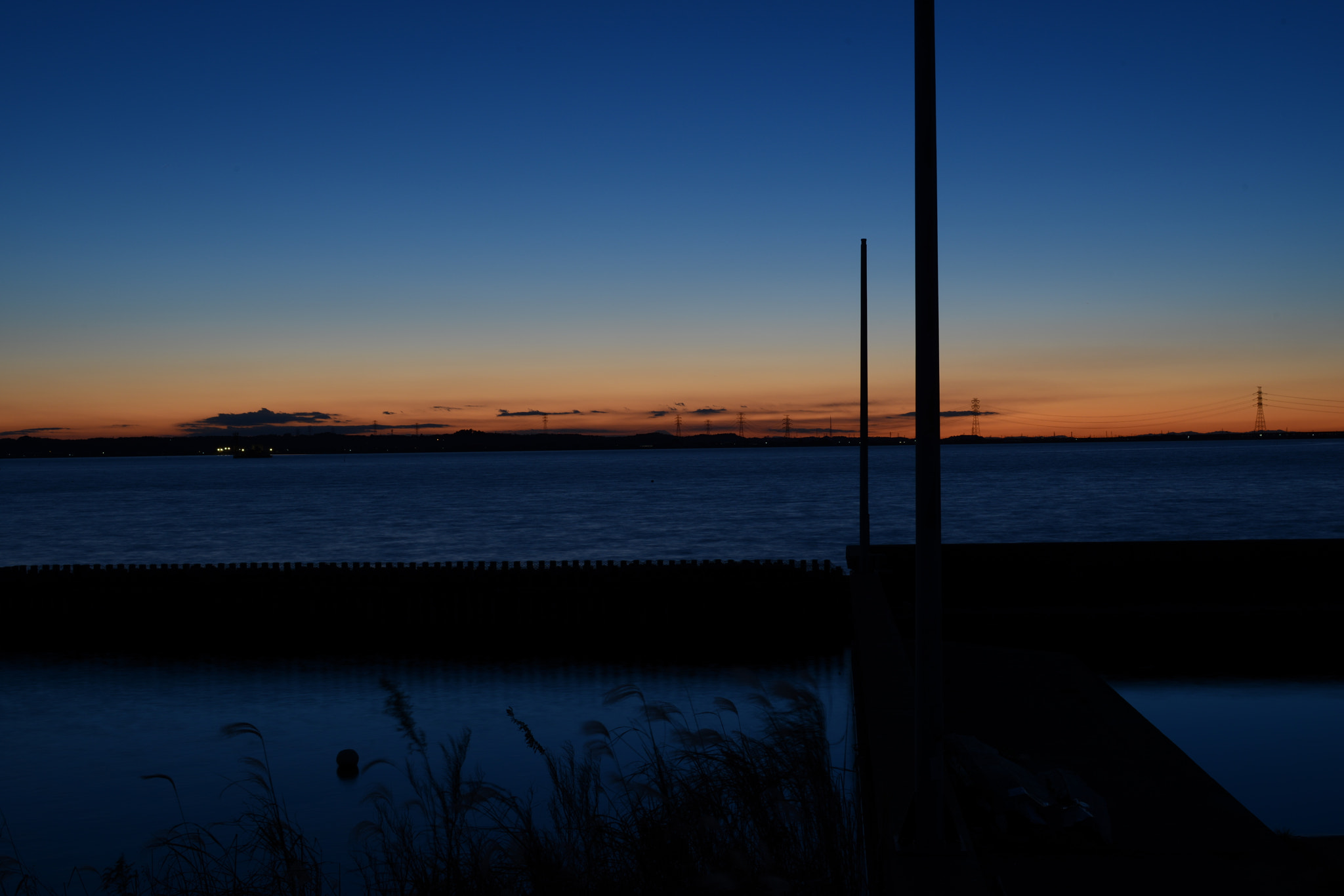 Nikon PC-E Nikkor 45mm F2.8D ED Tilt-Shift sample photo. Silent afterlight photography