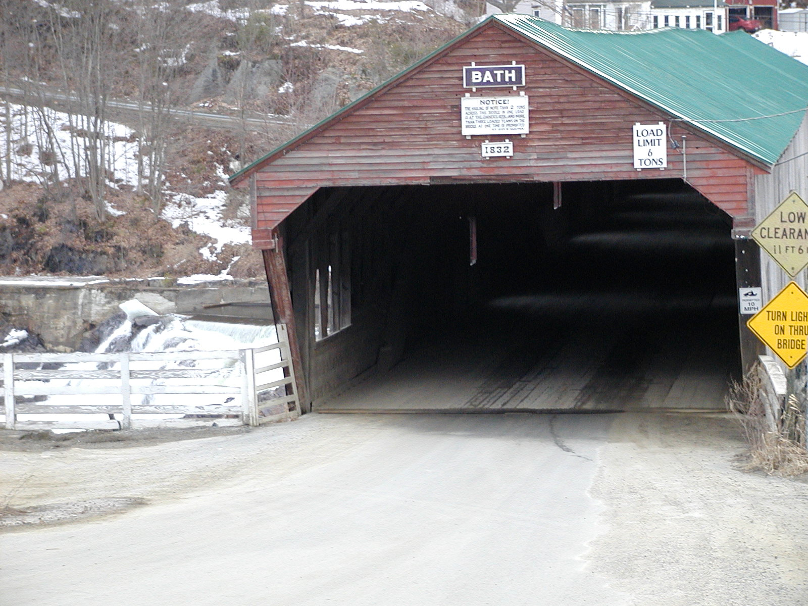 Olympus C2100UZ sample photo. Bath, nh covered bridge photography