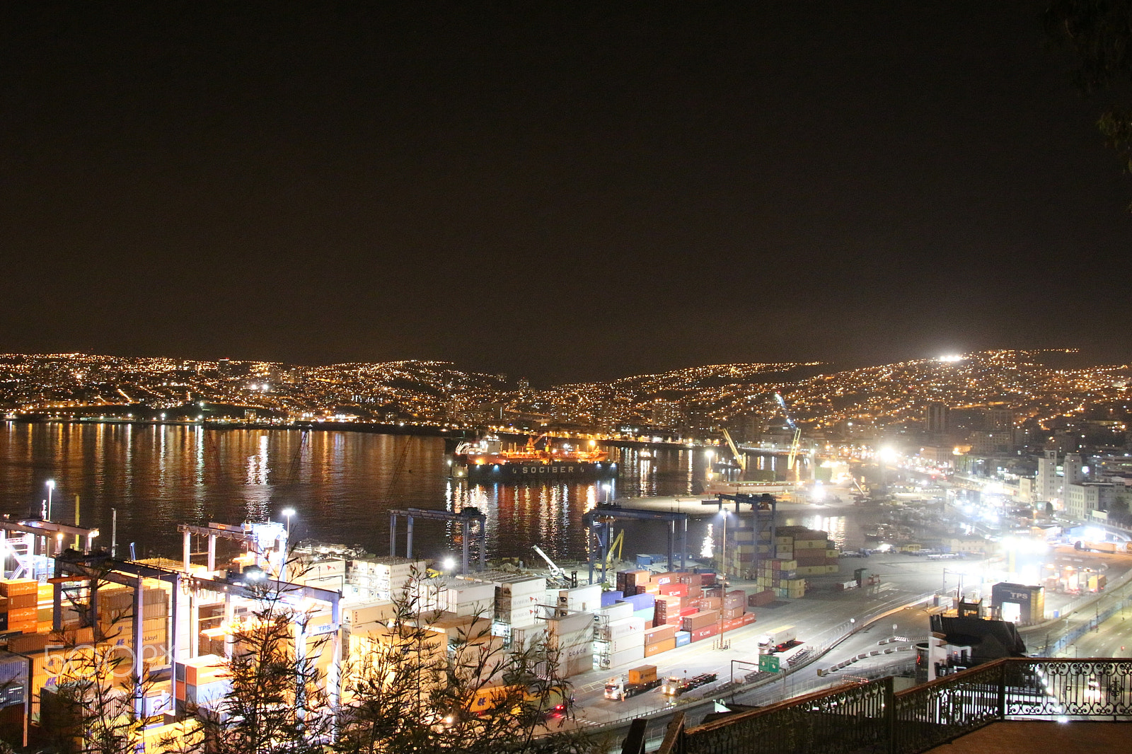 Canon EOS 100D (EOS Rebel SL1 / EOS Kiss X7) sample photo. Valparaiso de noche photography