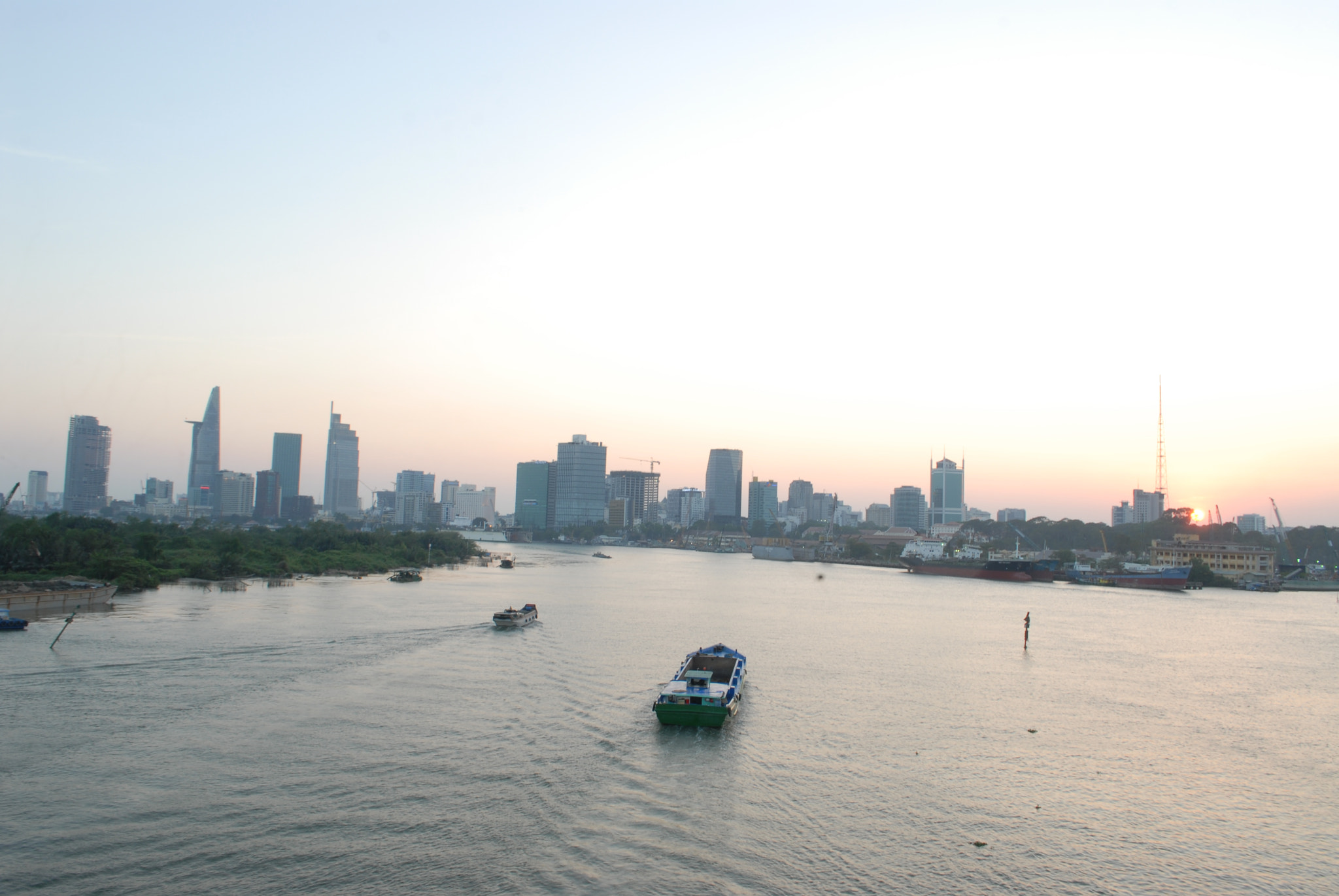 Nikon D200 sample photo. Saigon river by thu thiem bridge view in hcmc photography