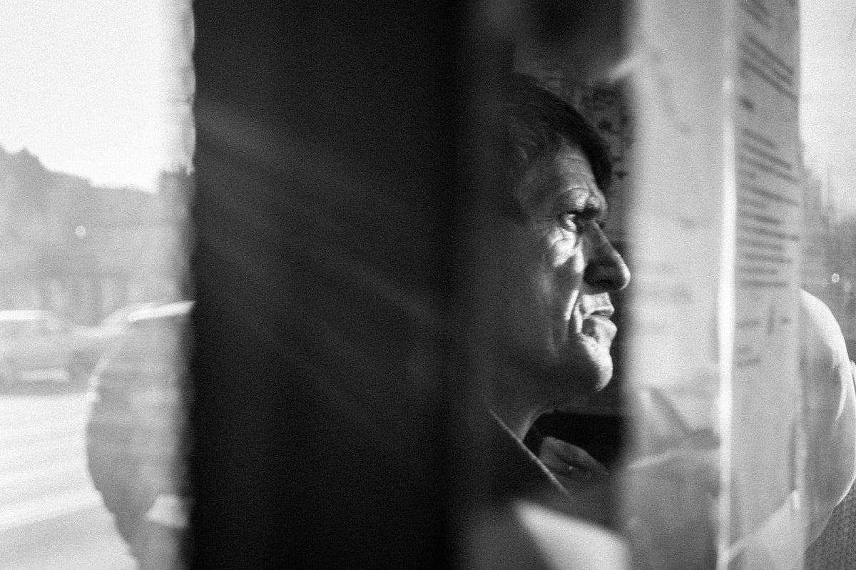 Sony Alpha DSLR-A290 + Sony DT 18-55mm F3.5-5.6 SAM sample photo. The passenger in the bus photography