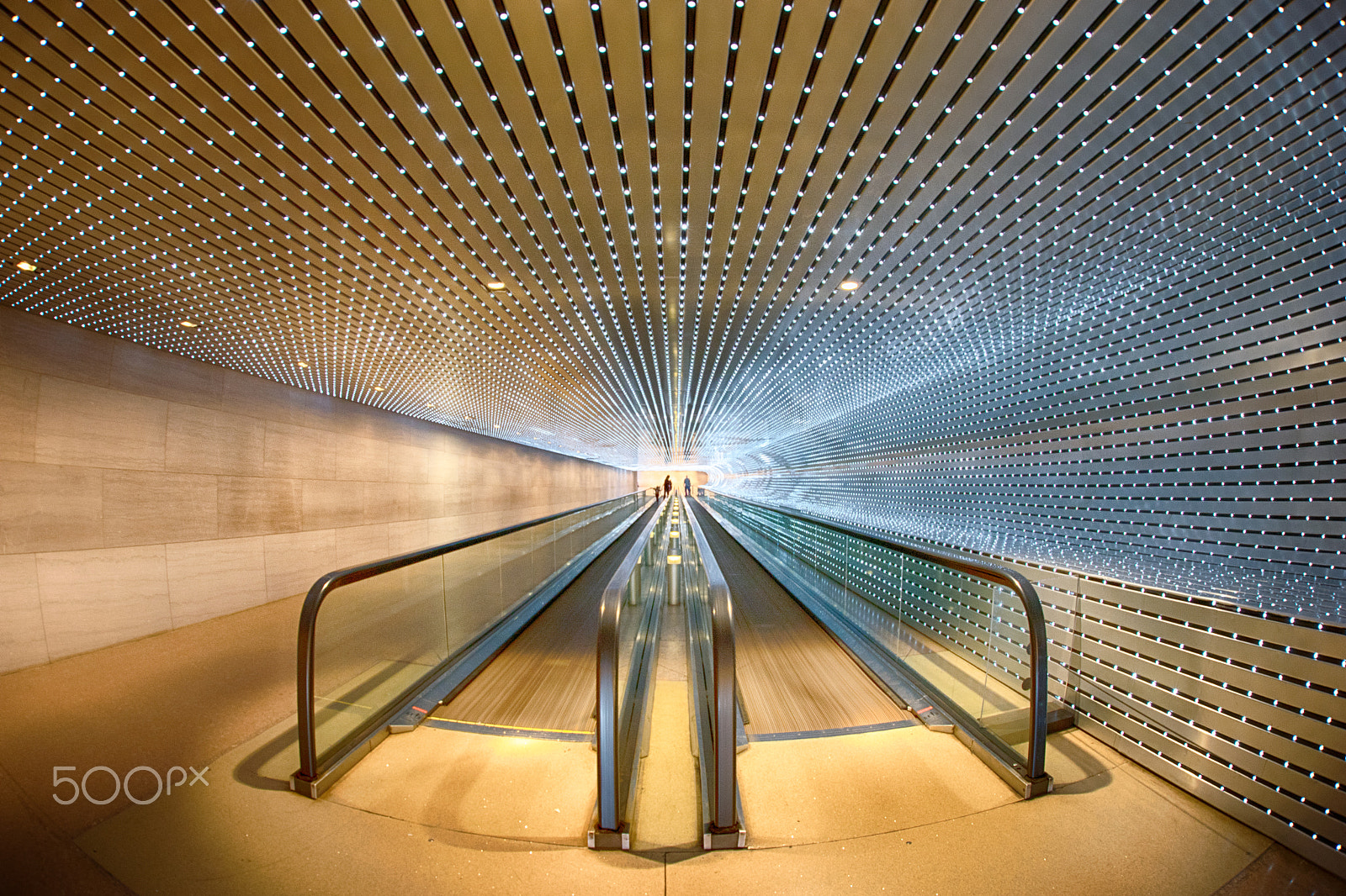 15mm F2.8 sample photo. Light tunnel photography