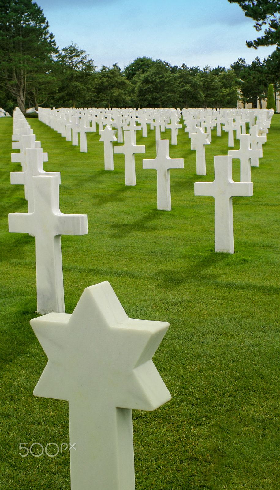 Canon EF 28-80mm f/3.5-5.6 sample photo. The graves of the heroes photography