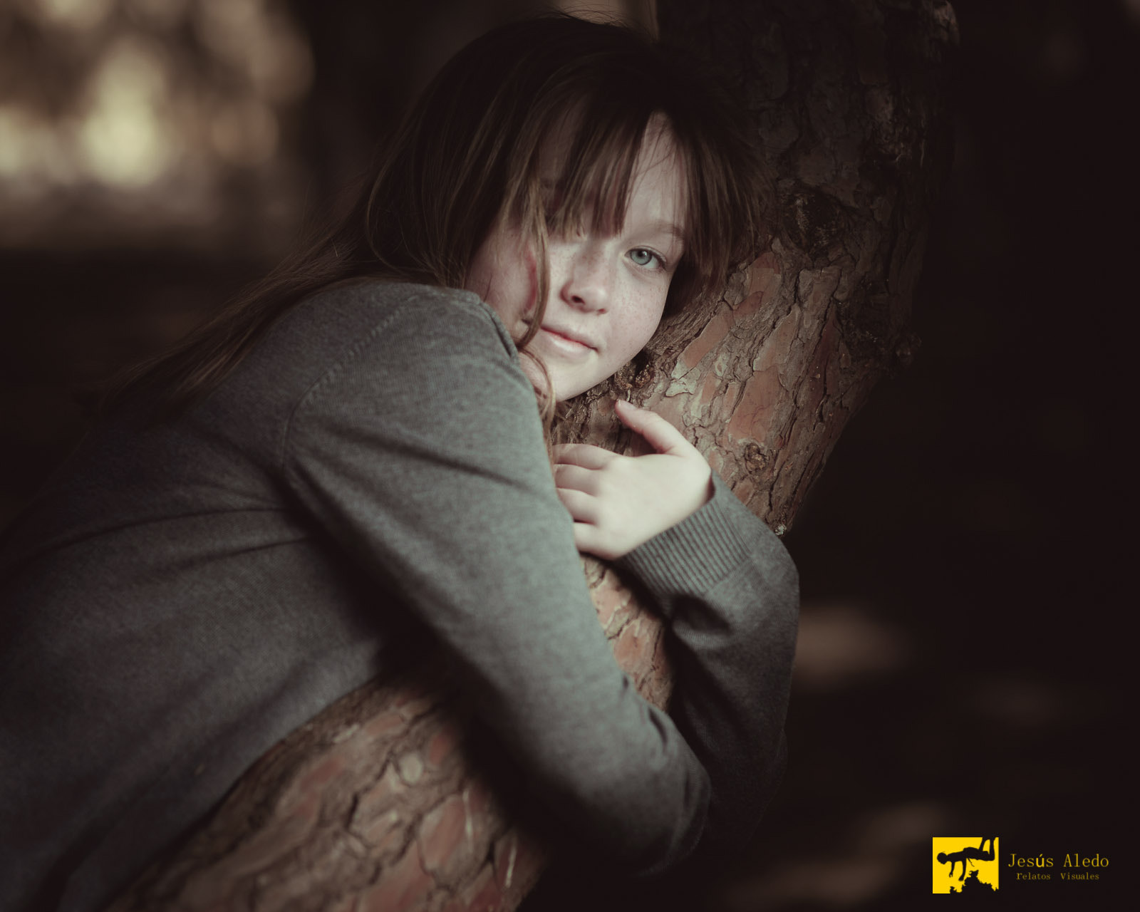 Nikon Df + Sigma 85mm F1.4 EX DG HSM sample photo. "hugging the forest" photography