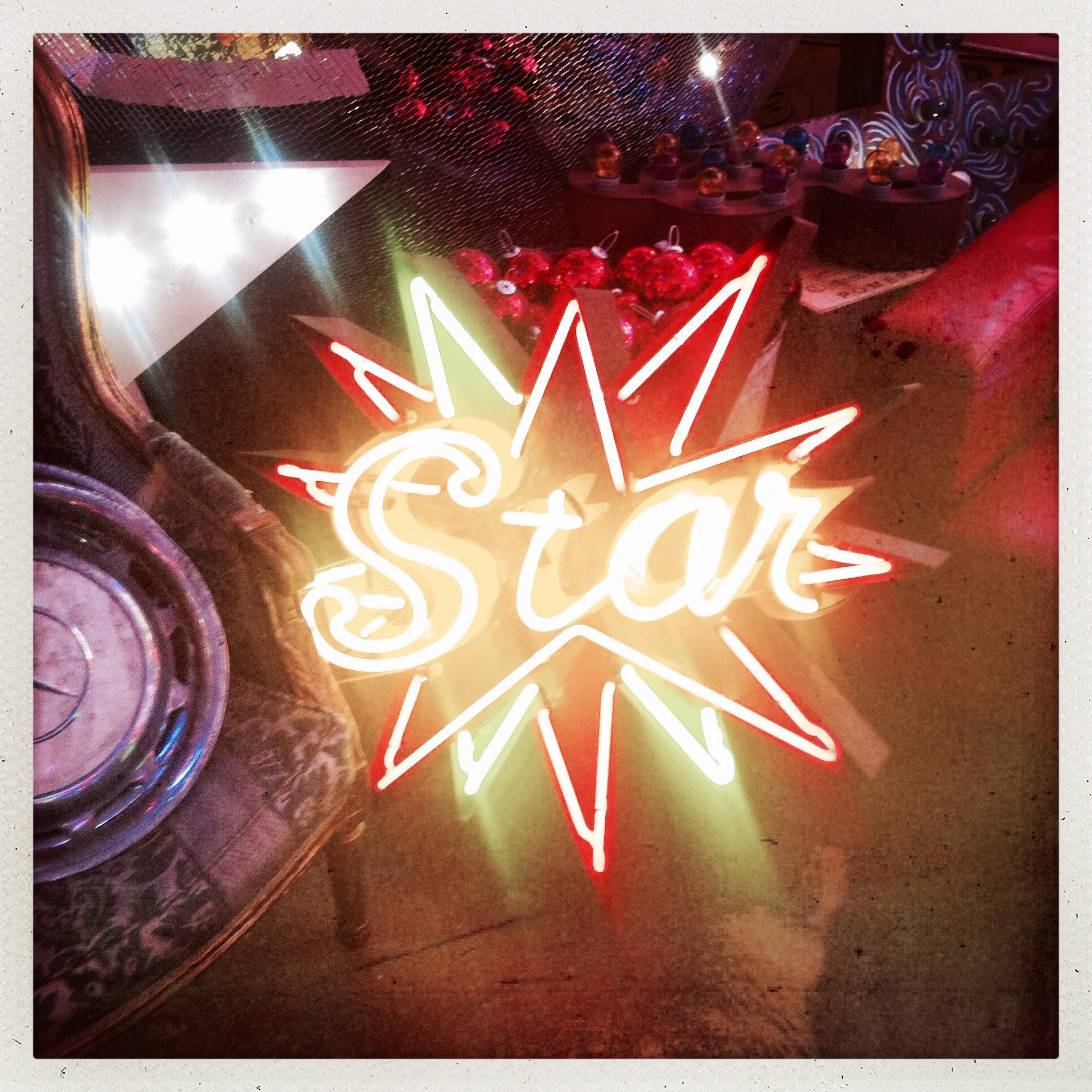 Hipstamatic 273 sample photo. Superstar photography