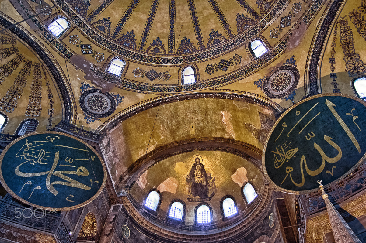 Pentax smc DA* 16-50mm F2.8 ED AL (IF) SDM sample photo. Hagia sophia ceiling photography