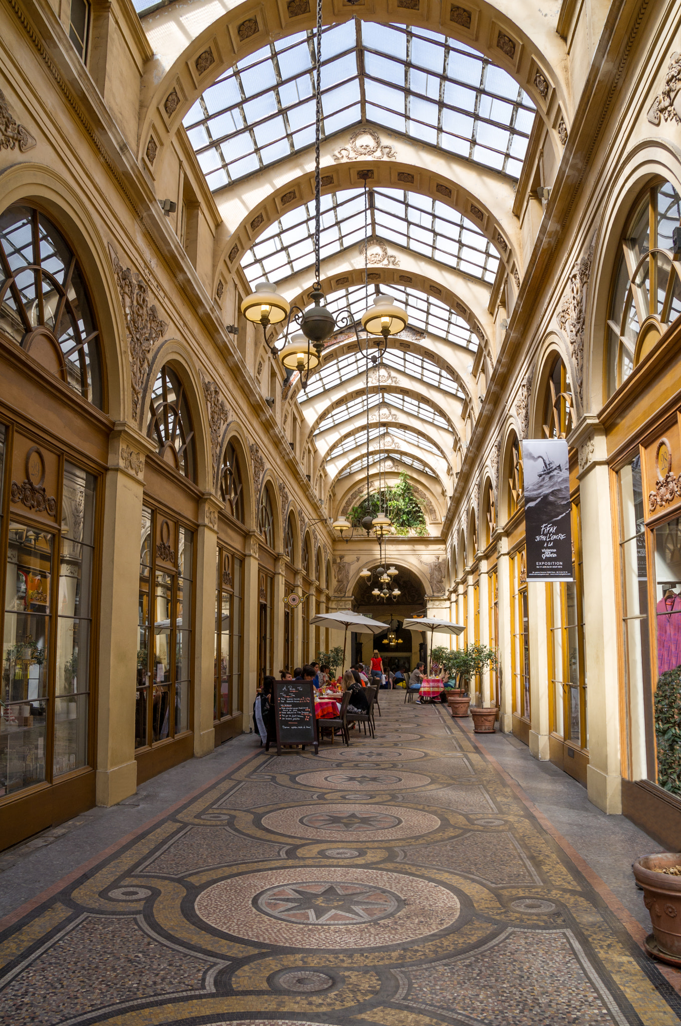 Pentax smc DA 18-270mm F3.5-6.3 ED SDM sample photo. Galerie vivienne covered passage photography