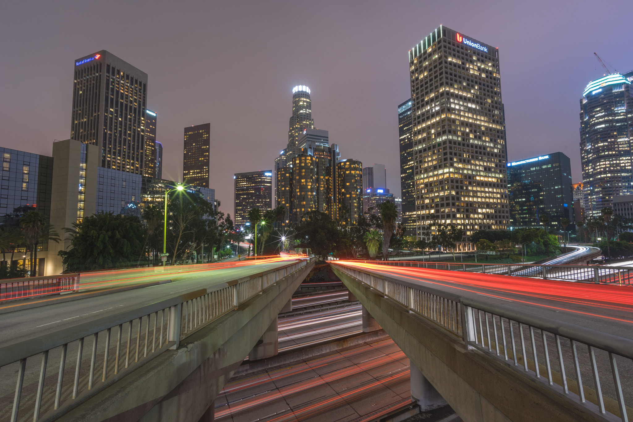 Sony a7 II + Voigtlander SUPER WIDE-HELIAR 15mm F4.5 III sample photo. L.a. traffic photography