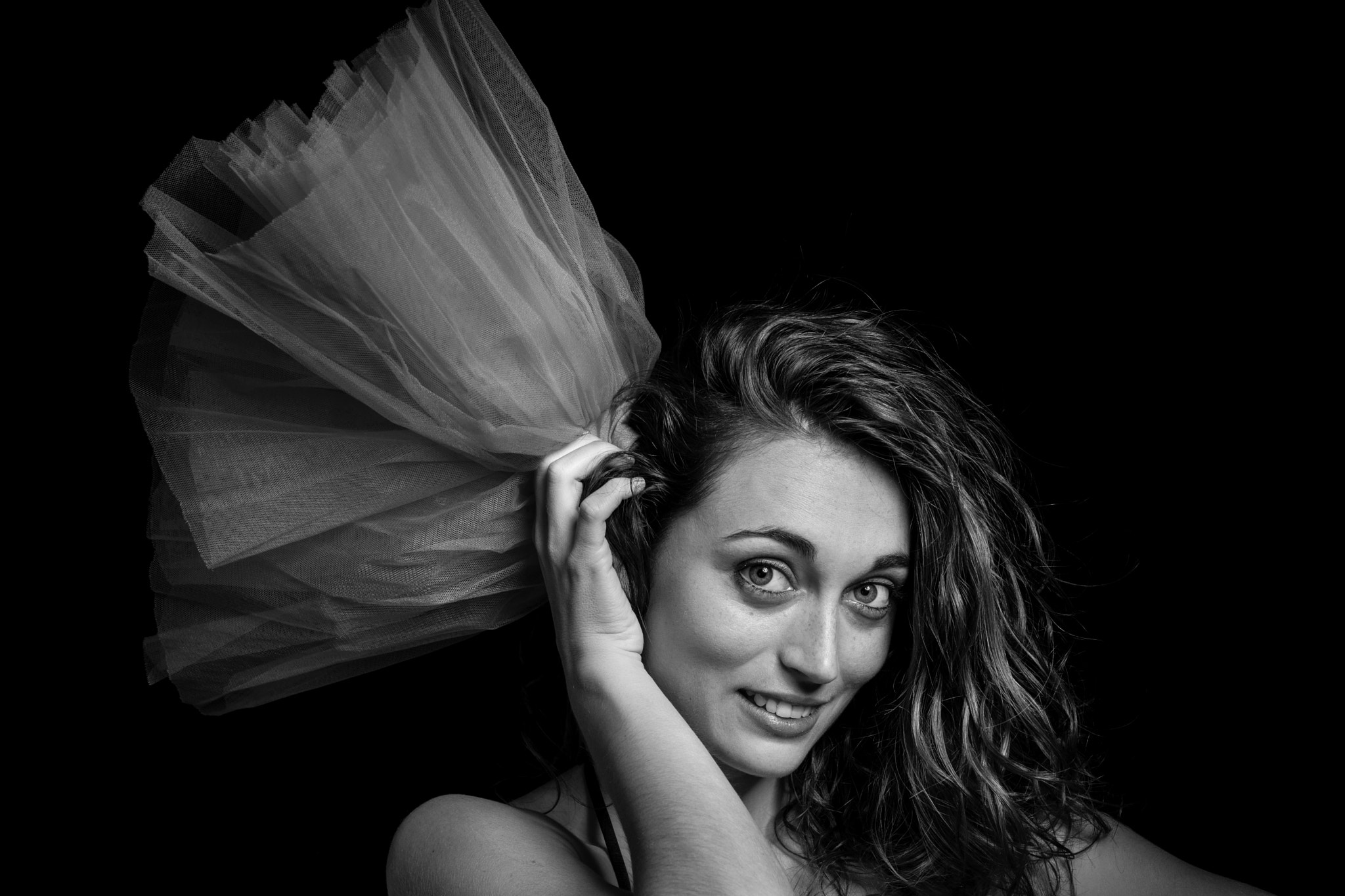 Sony Planar T* 85mm F1.4 ZA sample photo. Portrait of a dancer photography