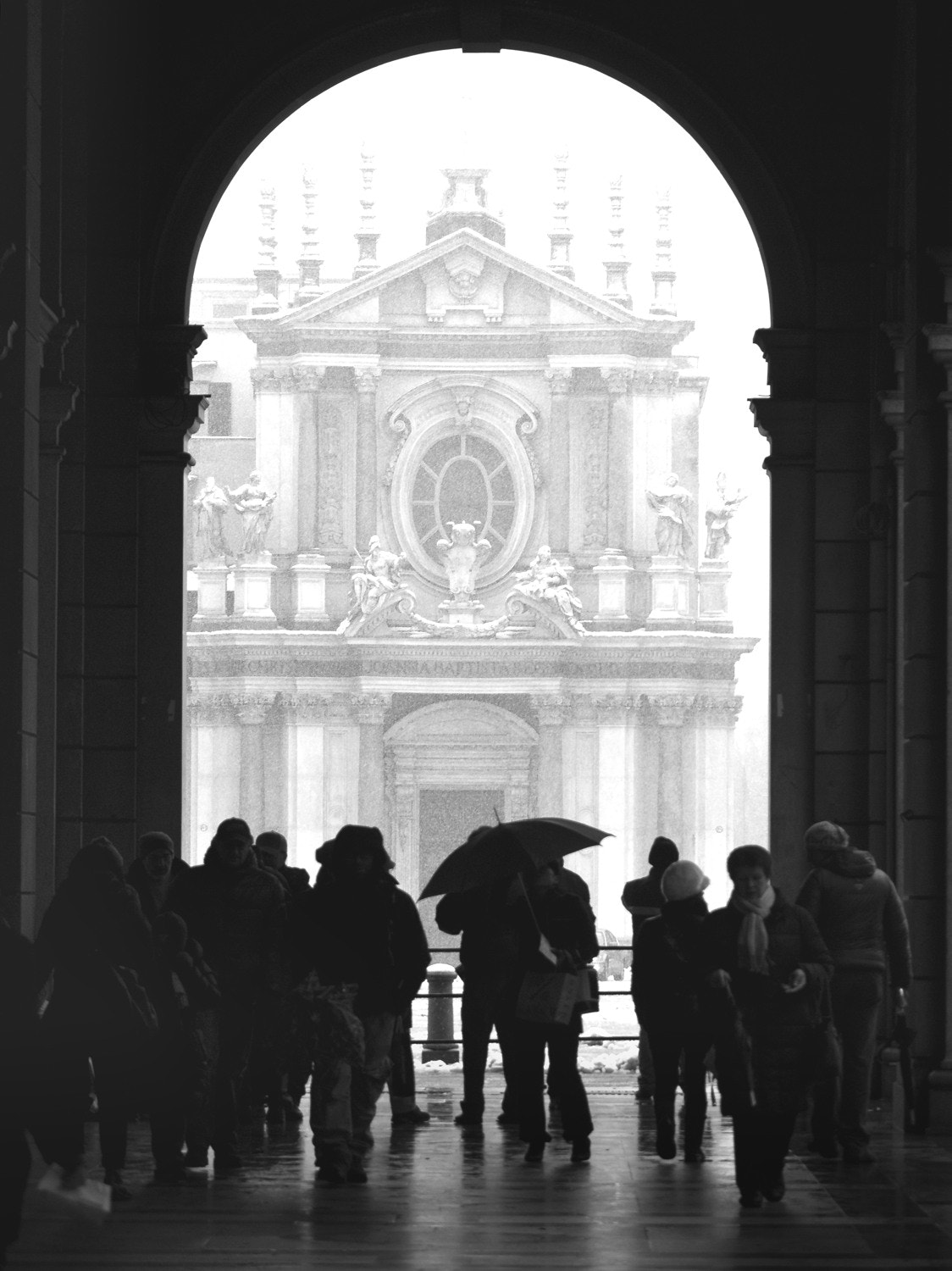Panasonic Lumix DMC-GX1 sample photo. Torino - via roma photography