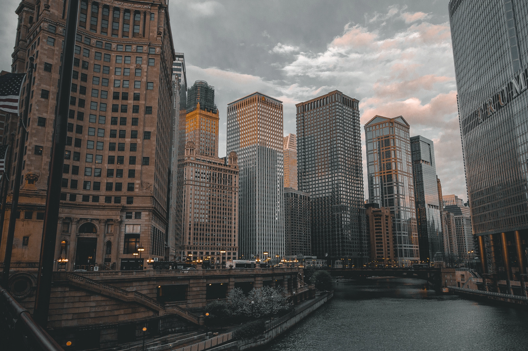 Canon EF-S 10-18mm F4.5–5.6 IS STM sample photo. Chicago photography