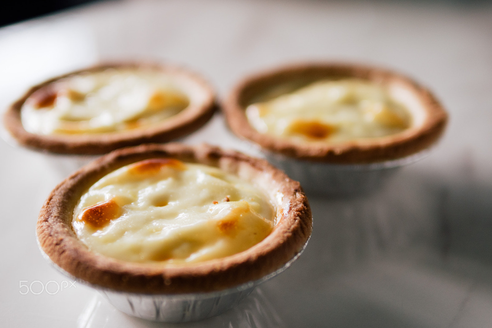 Panasonic Lumix DMC-GX8 + Panasonic Leica DG Summilux 25mm F1.4 II ASPH sample photo. Cheese tarts photography
