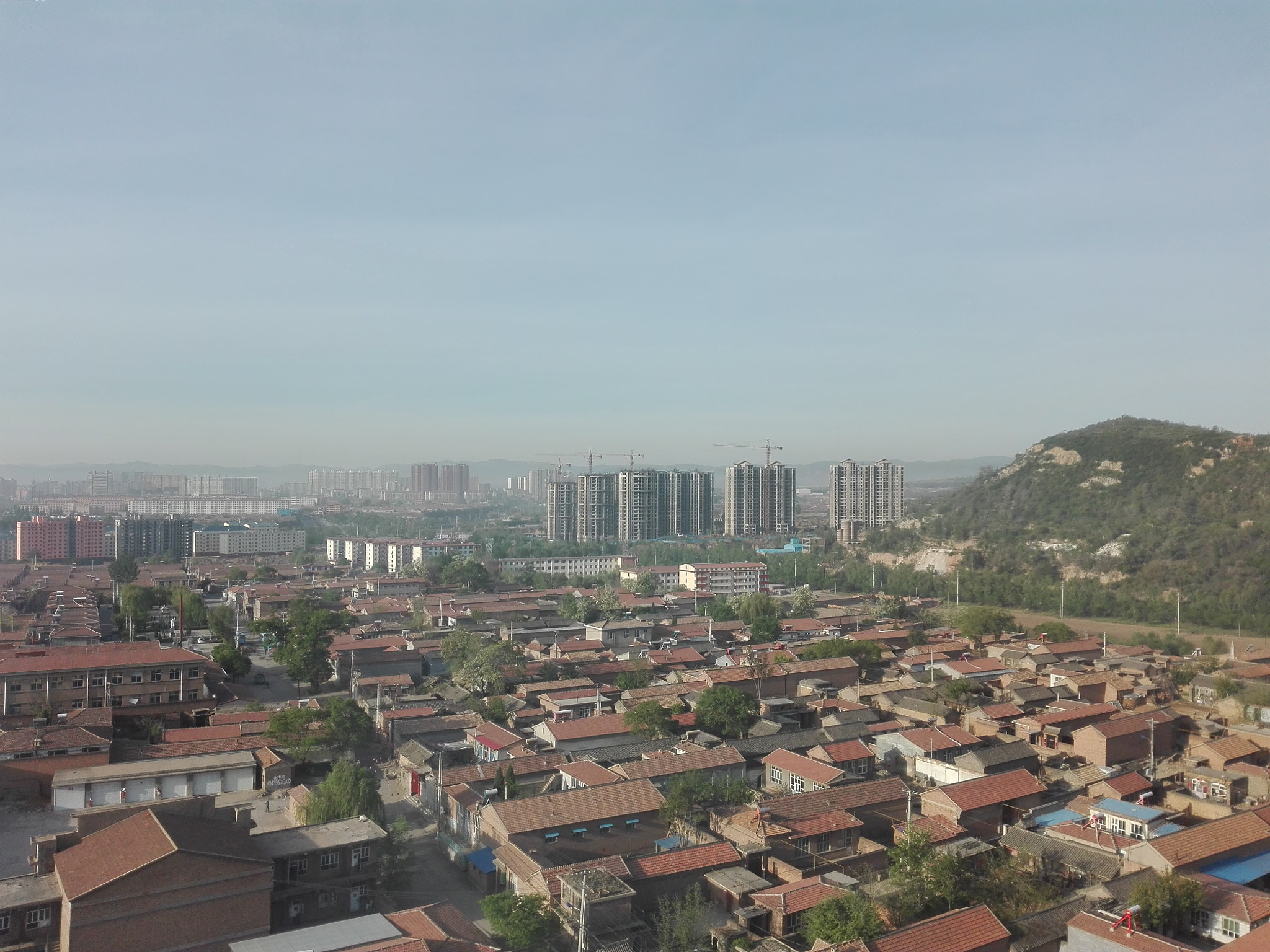 HUAWEI Che2-UL00 sample photo. 一座城镇 photography