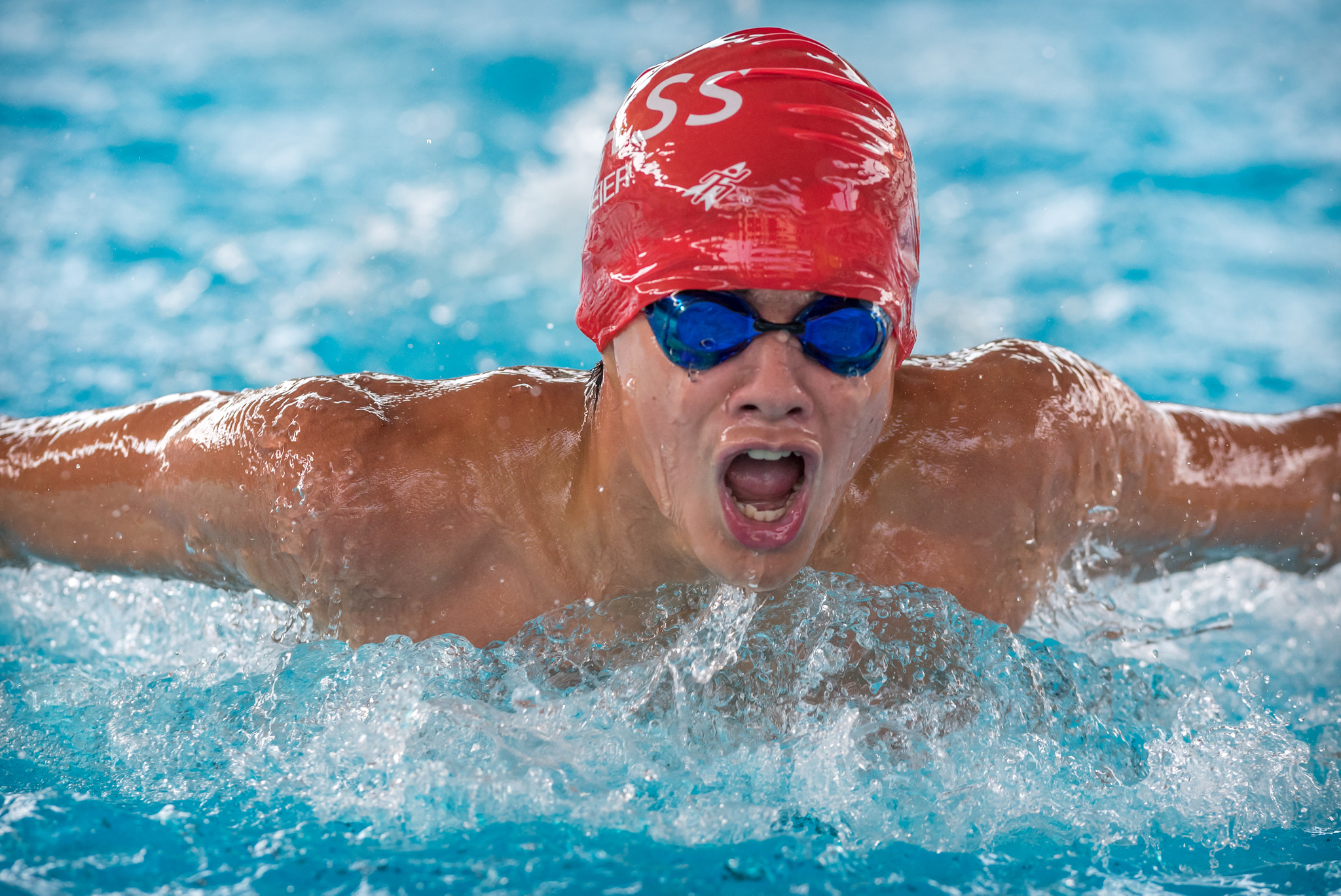 Nikon AF-S Nikkor 300mm F2.8G ED-IF VR sample photo. Seasac swimming competition photography