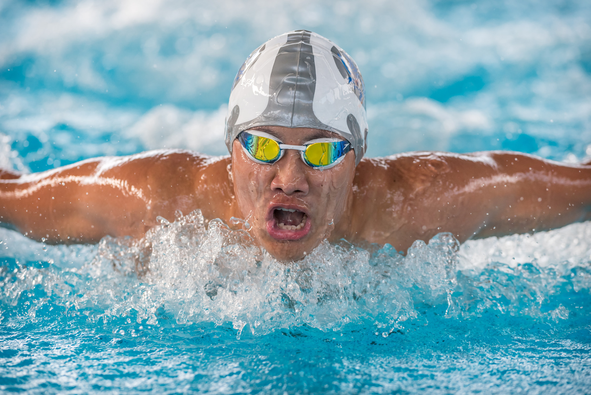 Nikon AF-S Nikkor 300mm F2.8G ED-IF VR sample photo. Seasac swimming competition photography