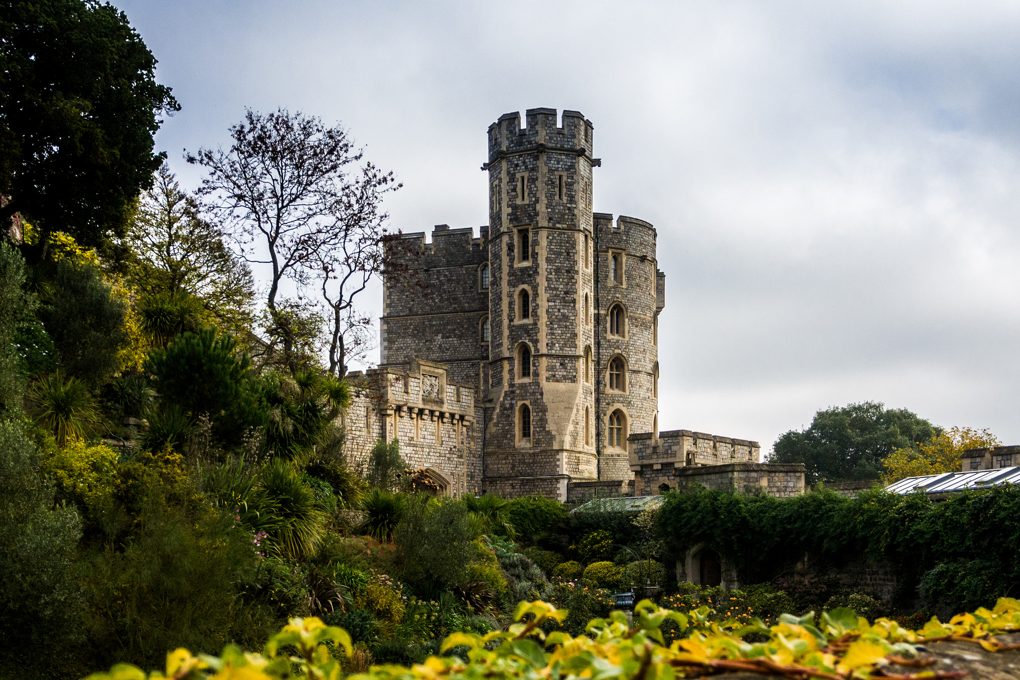 Olympus OM-D E-M10 + OLYMPUS M.12-50mm F3.5-6.3 sample photo. Windsor castle photography