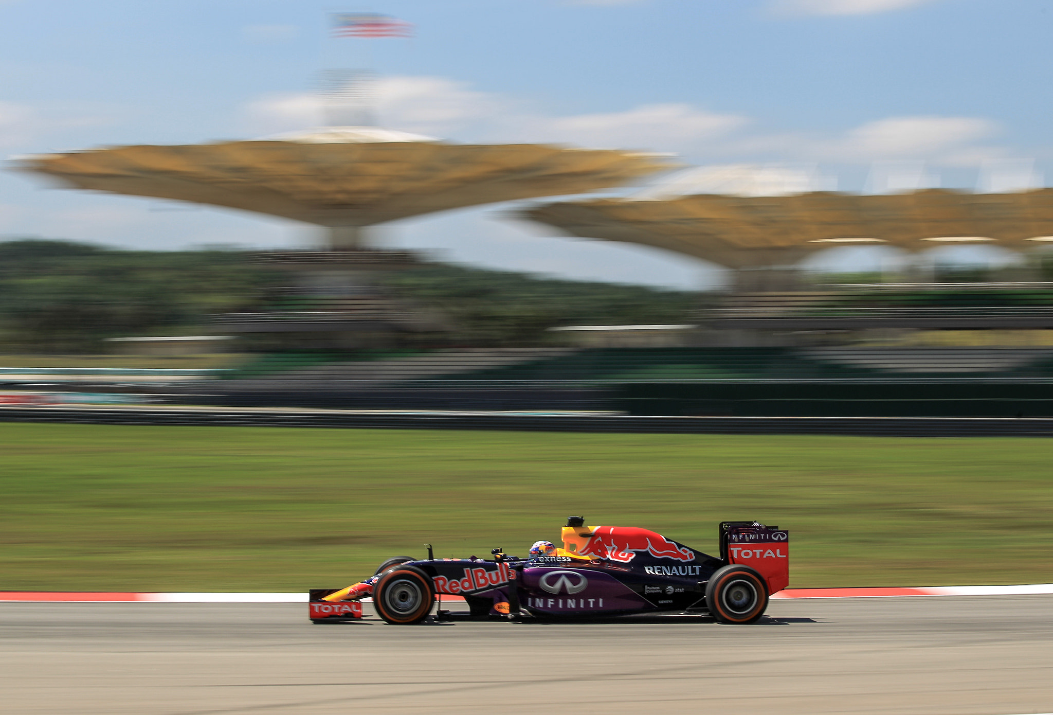 Canon EOS-1D Mark IV sample photo. Daniel ricciardo photography