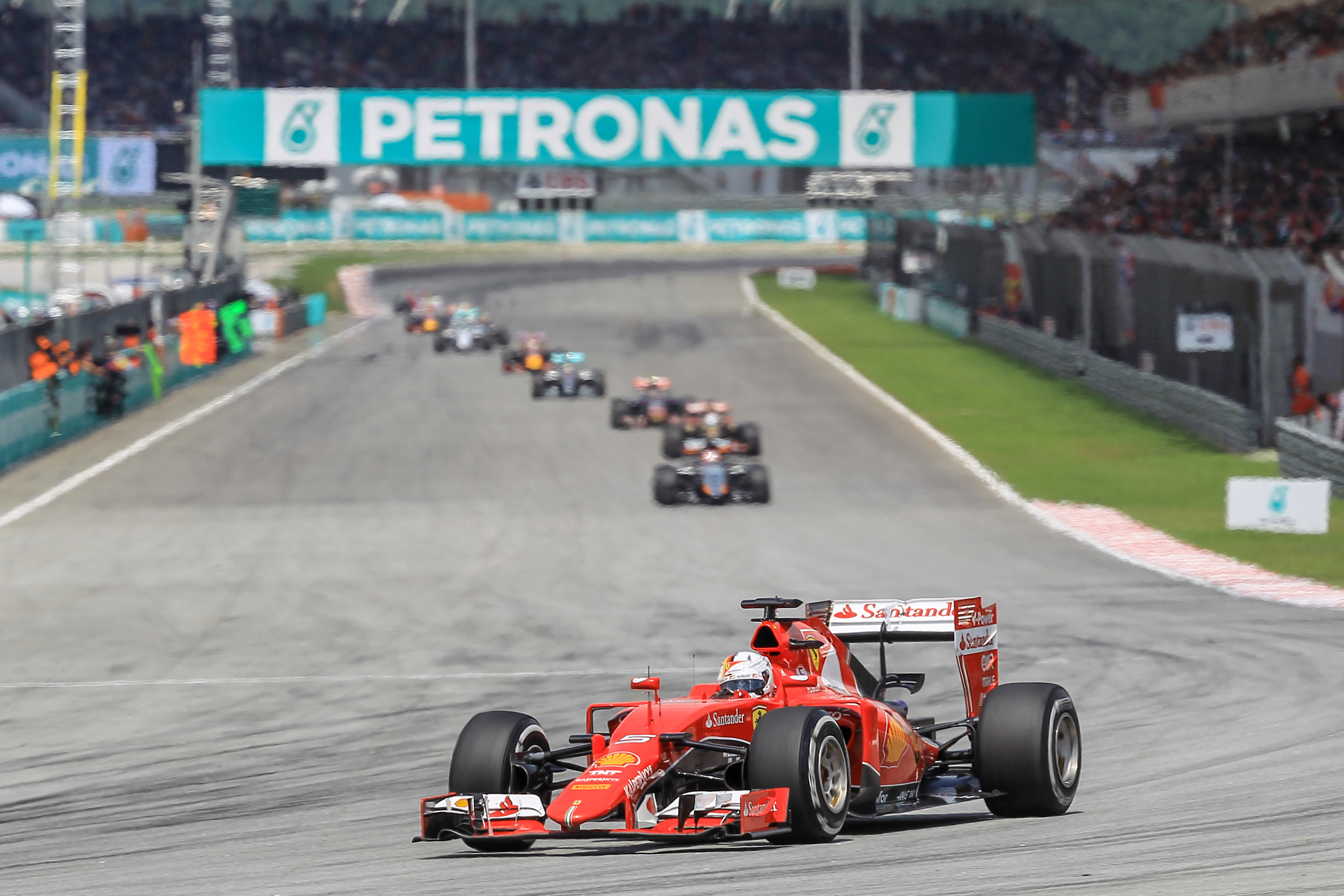 Canon EF 200-400mm F4L IS USM Extender 1.4x sample photo. Sebastian vettel photography