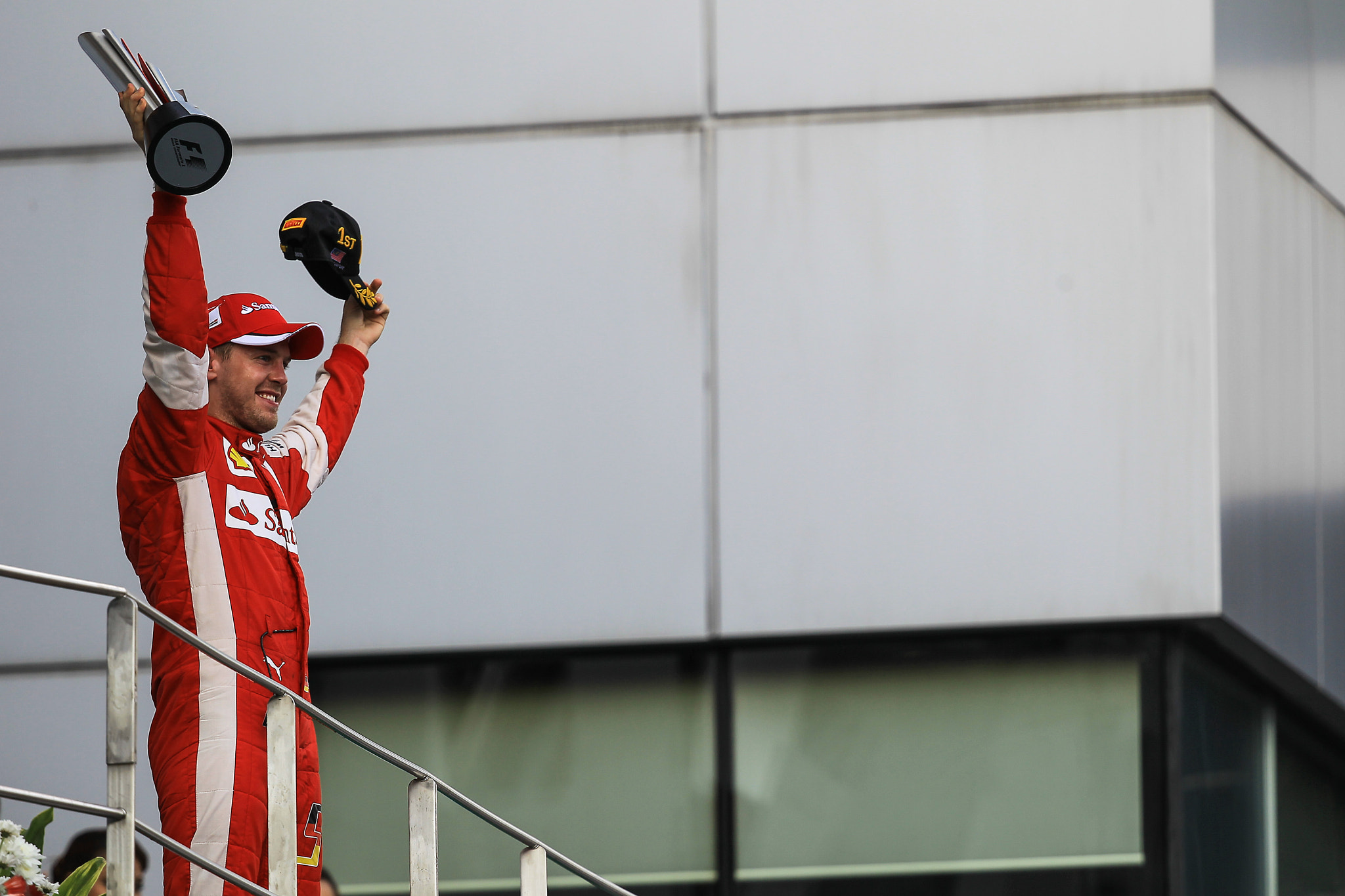 Canon EF 200-400mm F4L IS USM Extender 1.4x sample photo. Sebastian vettel photography