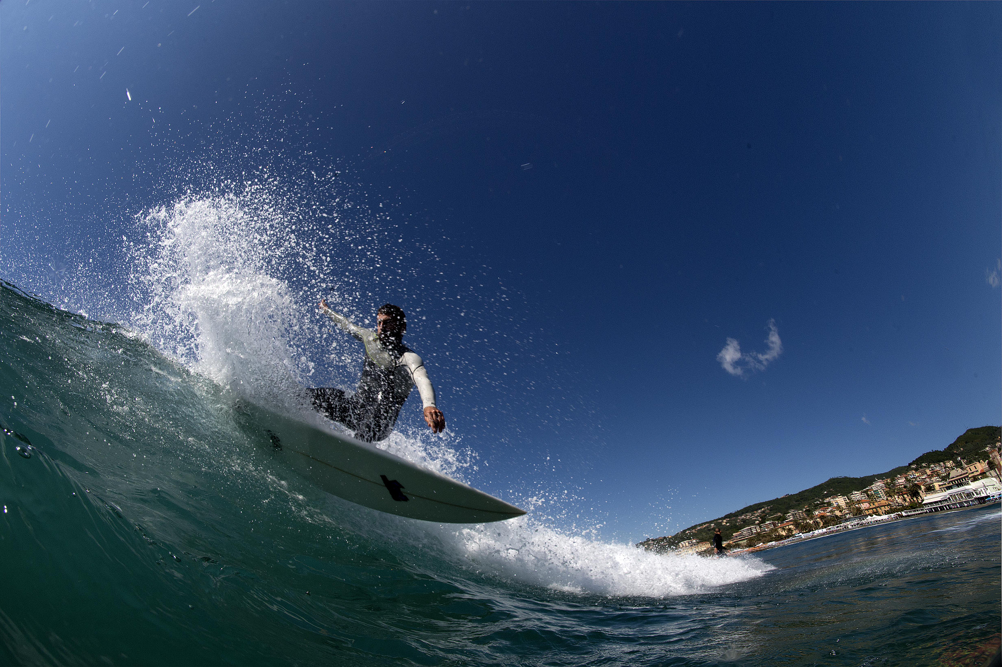 Nikon D4S + Nikon AF Fisheye-Nikkor 16mm F2.8D sample photo. Sprayed roller photography
