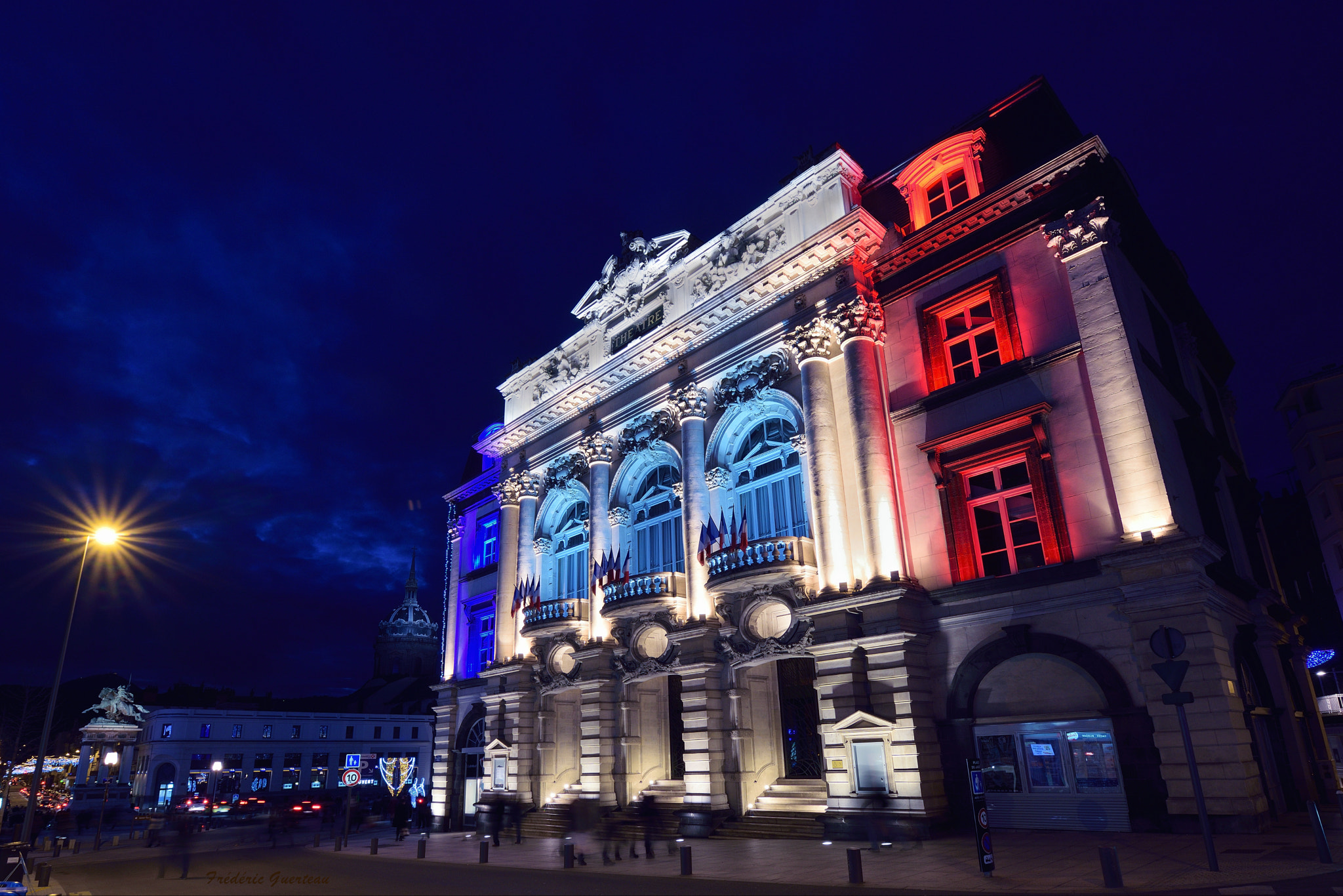 AF Zoom-Nikkor 28-80mm f/3.3-5.6G sample photo. Theater. clermont-ferrand. photography