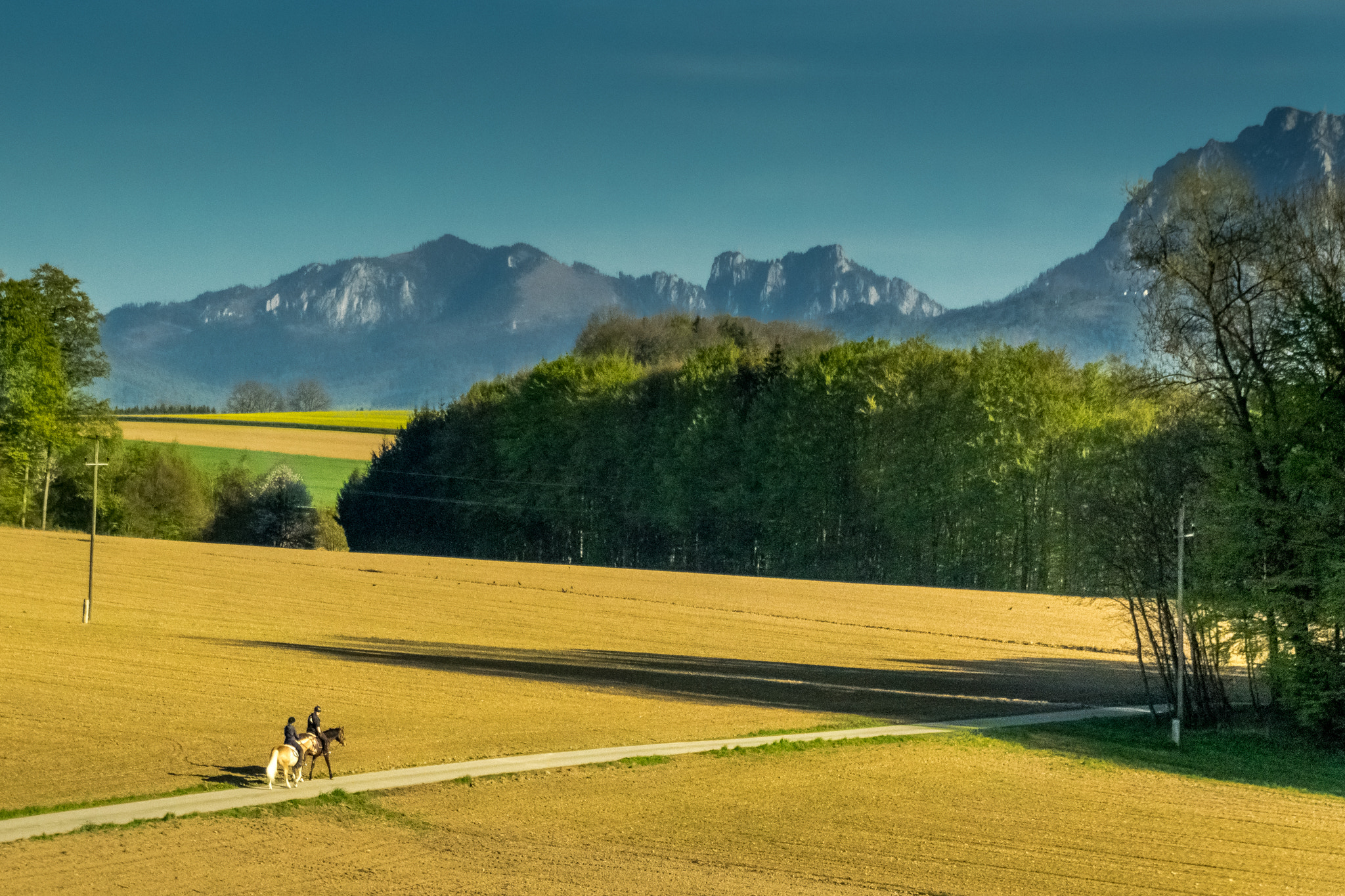Sigma 18-250mm F3.5-6.3 DC OS HSM sample photo. European landscape photography